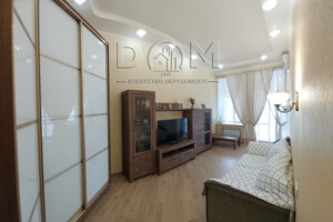 Продажа квартиры, Киев, р‑н. Старый Киев, ст.м. Площадь Независимости, Михайловская улица, дом 22Б