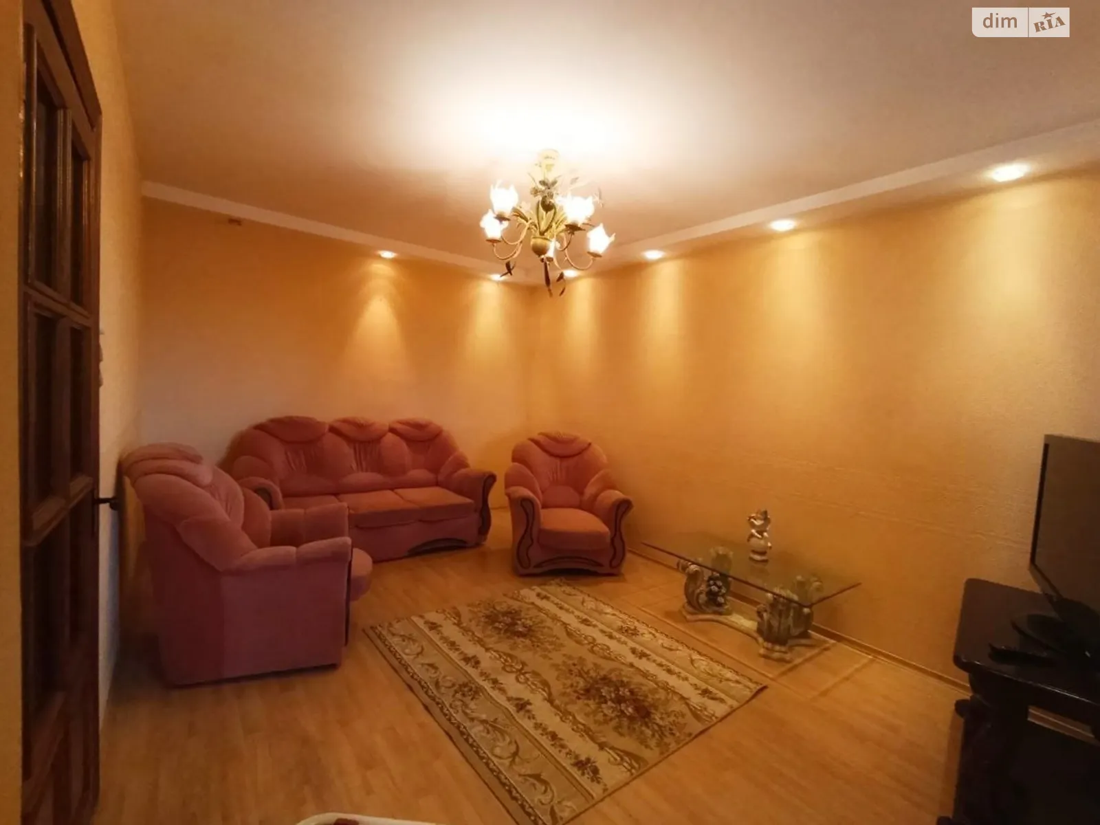 Продається 3-кімнатна квартира 71.8 кв. м у Кривому Розі, вул. Лісового, 42 - фото 1