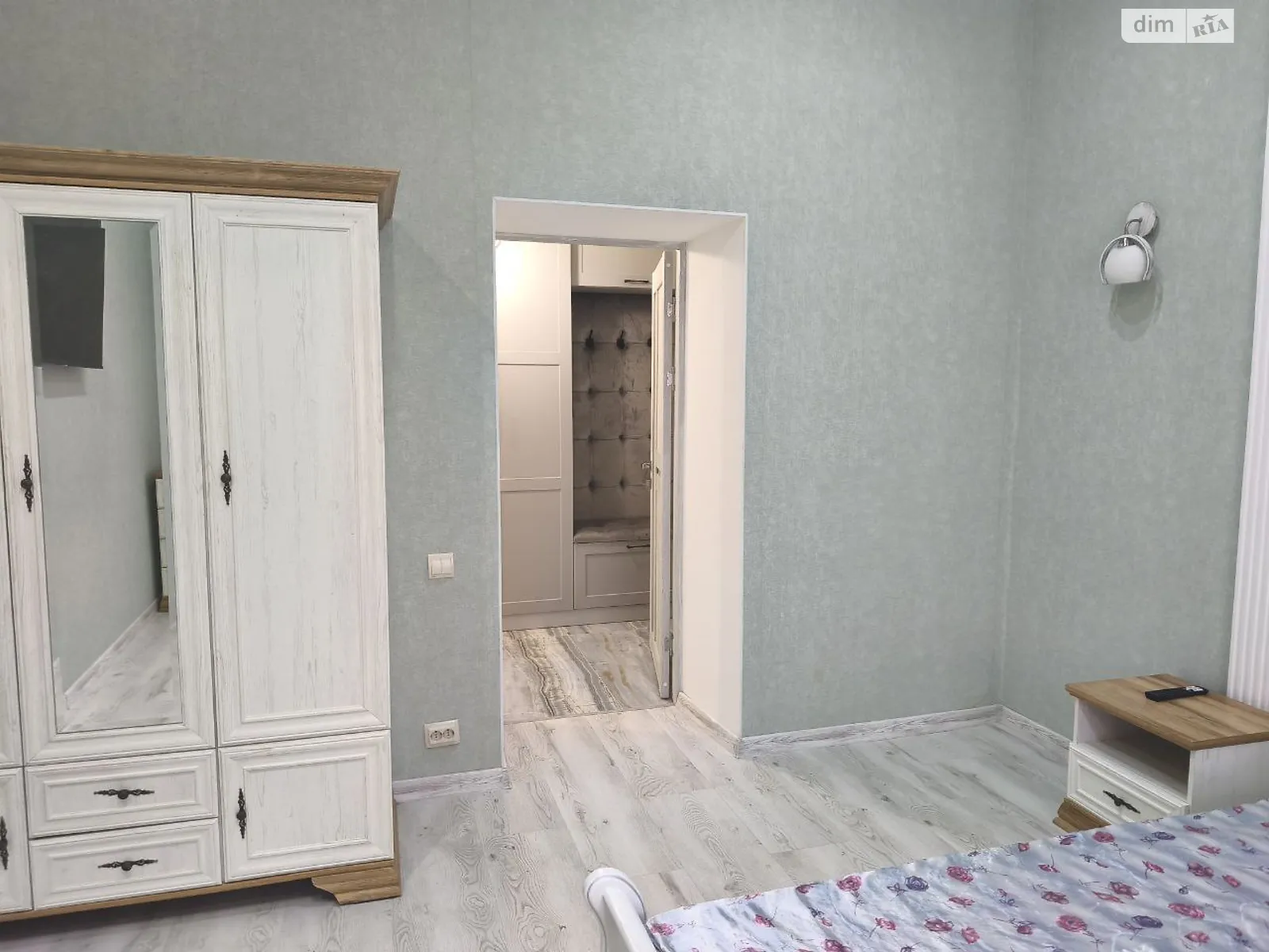 Продается 1-комнатная квартира 55 кв. м в Одессе, ул. Италийская(Пушкинская) - фото 1