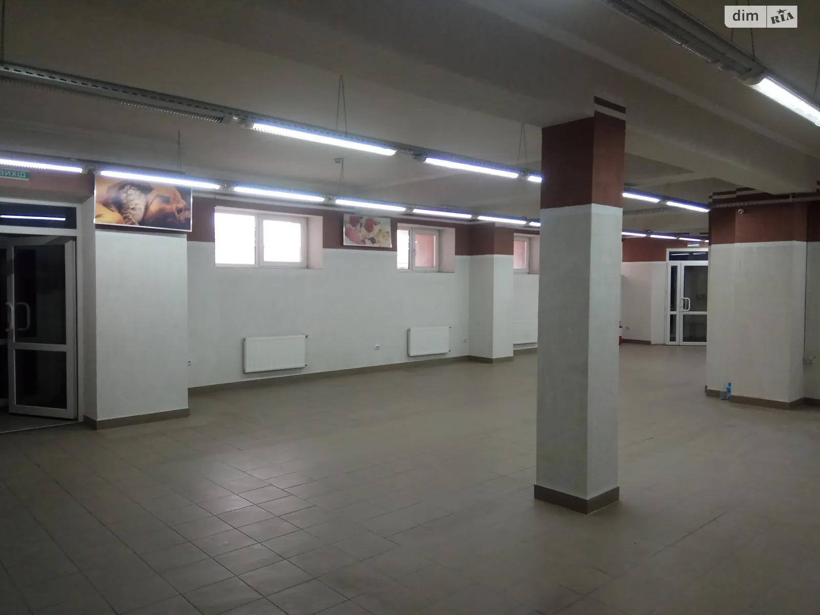 Здається в оренду приміщення вільного призначення 315 кв. м в 11-поверховій будівлі, цена: 3150 $ - фото 1