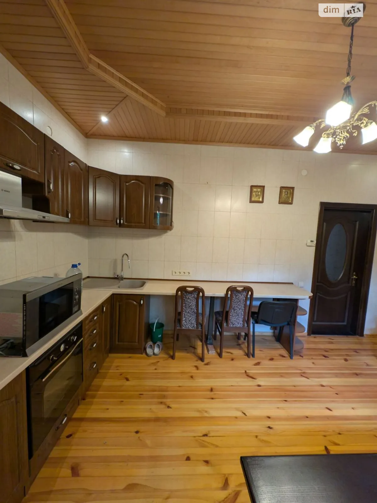 Сдается в аренду дом на 2 этажа 145 кв. м с баней/сауной, цена: 40000 грн - фото 1