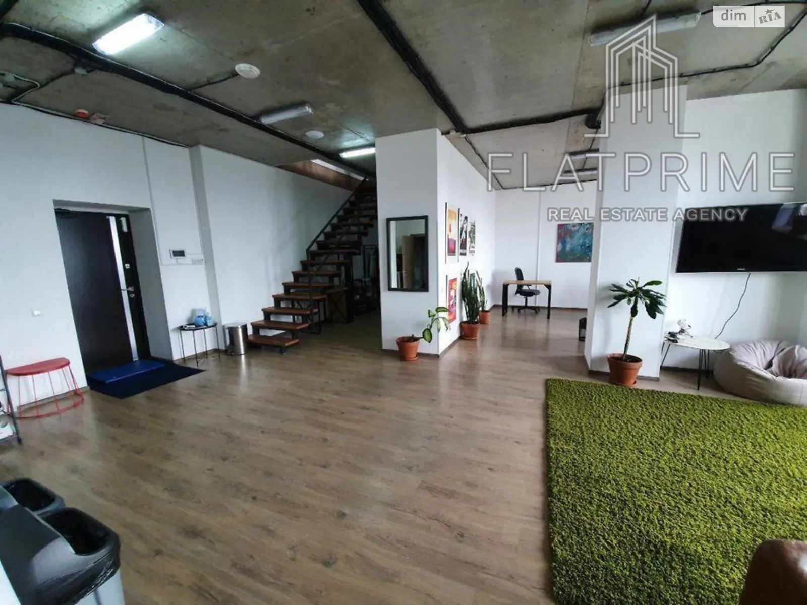 Продается 5-комнатная квартира 289 кв. м в Киеве, бул. Николая Михновского(Дружбы Народов), 14-16 - фото 1