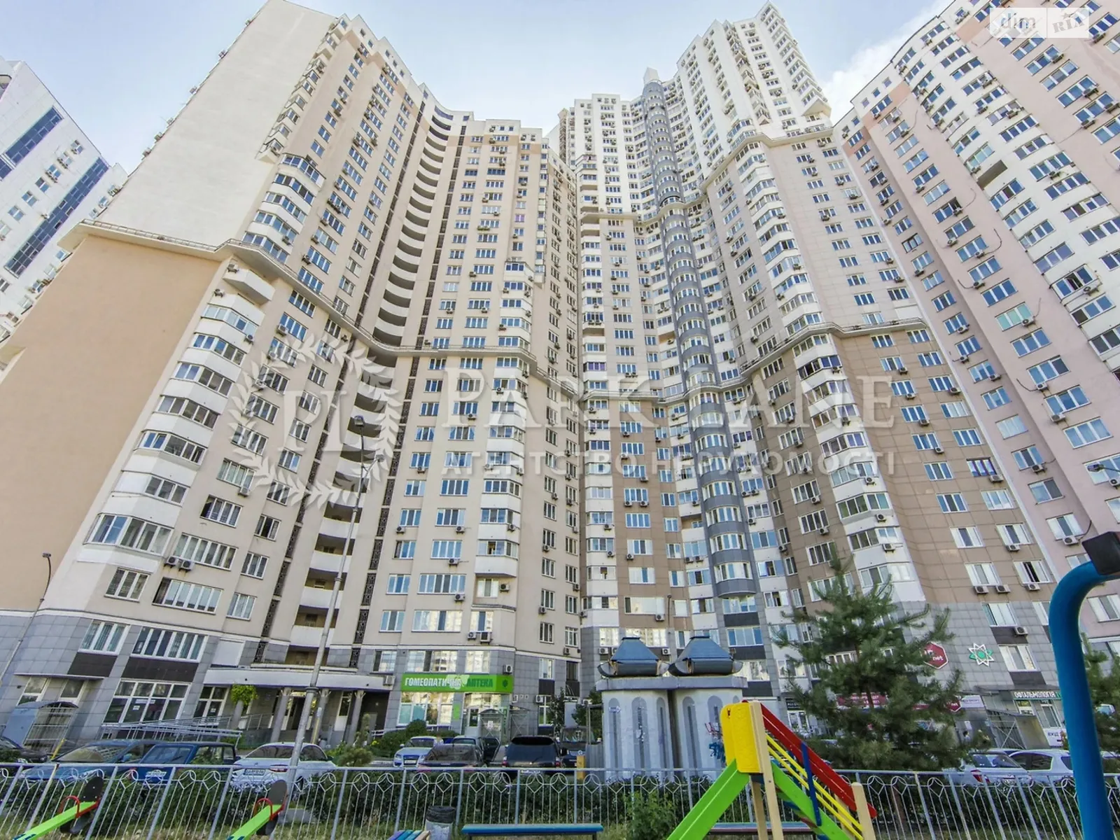 Продається 2-кімнатна квартира 87 кв. м у Києві, вул. Срібнокільська, 1 - фото 1