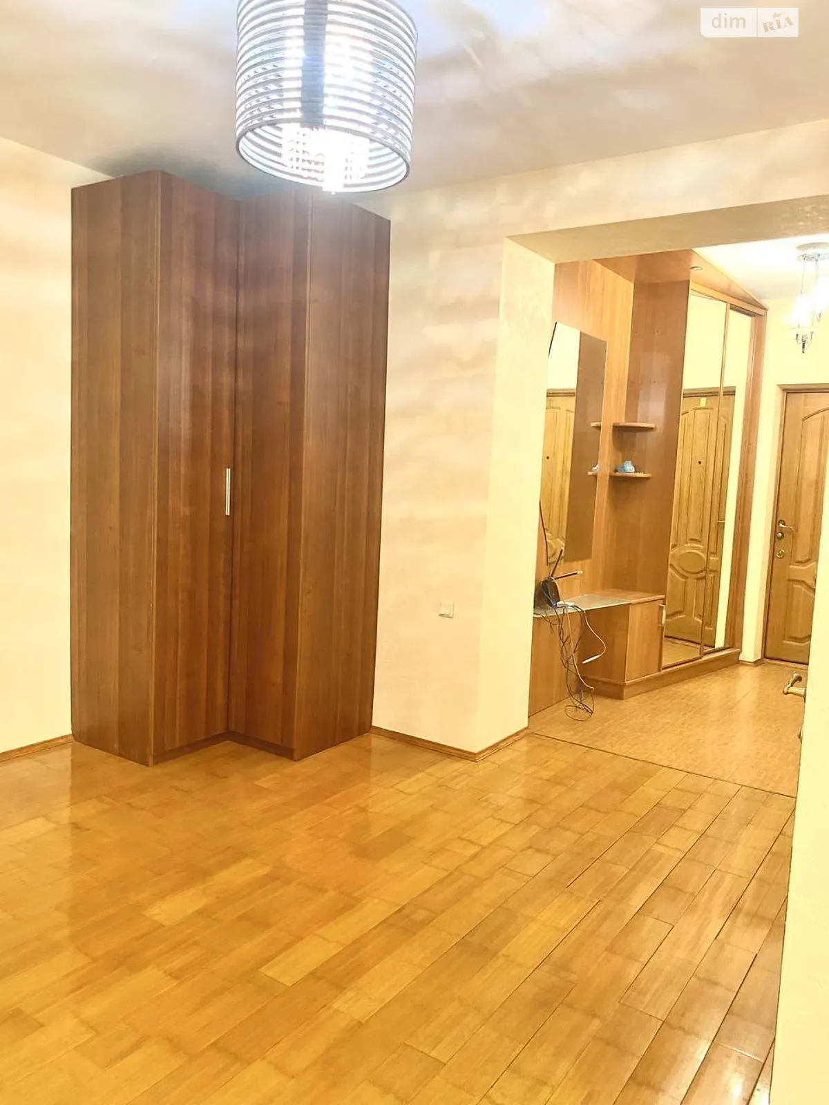 Продается 3-комнатная квартира 125 кв. м в Одессе, пер. Ботанический - фото 1