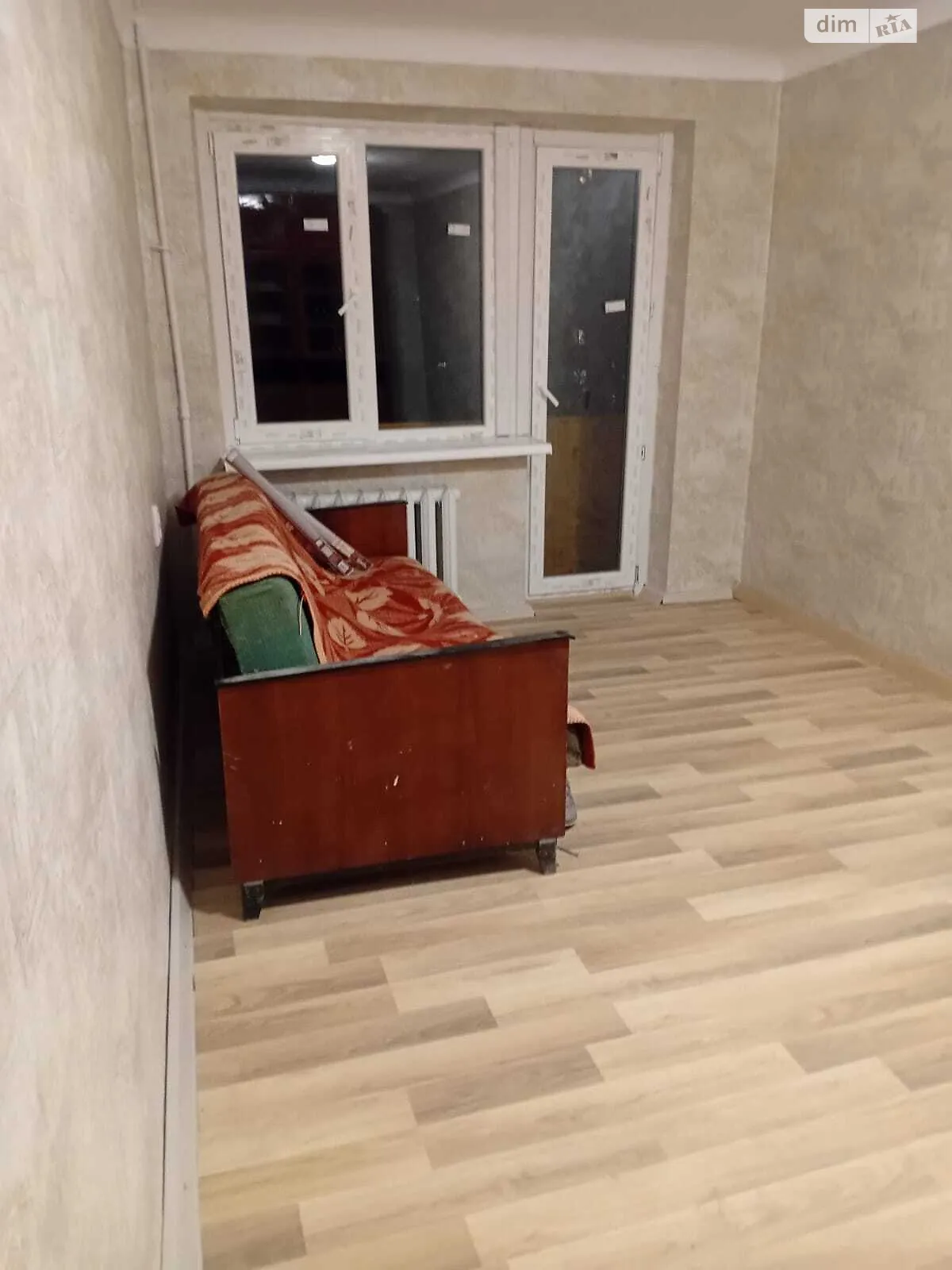 Продается 1-комнатная квартира 34 кв. м в Черновцах, ул. Героев Майдана - фото 1