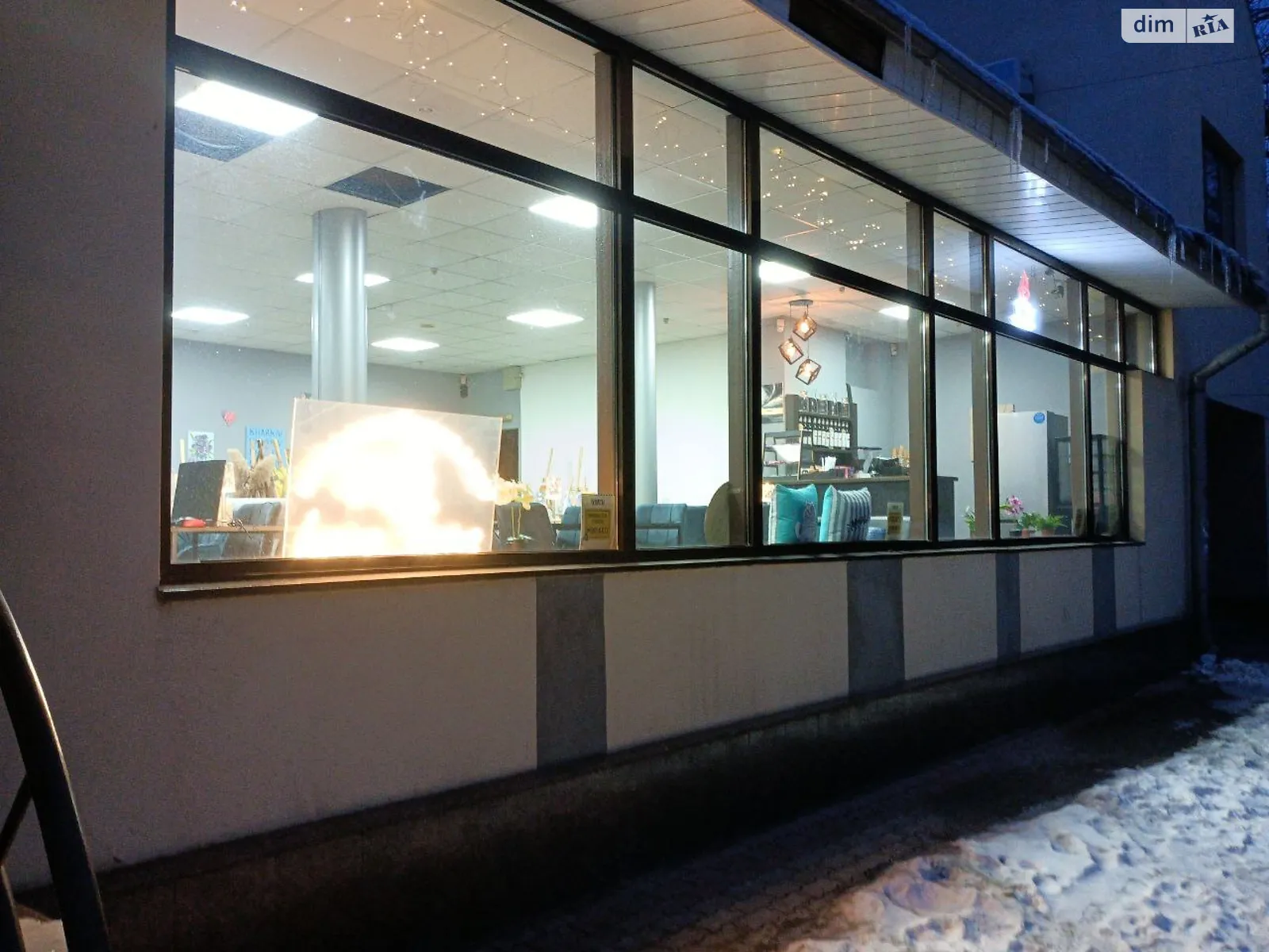 Продается помещения свободного назначения 100 кв. м в 2-этажном здании, цена: 420000 грн - фото 1