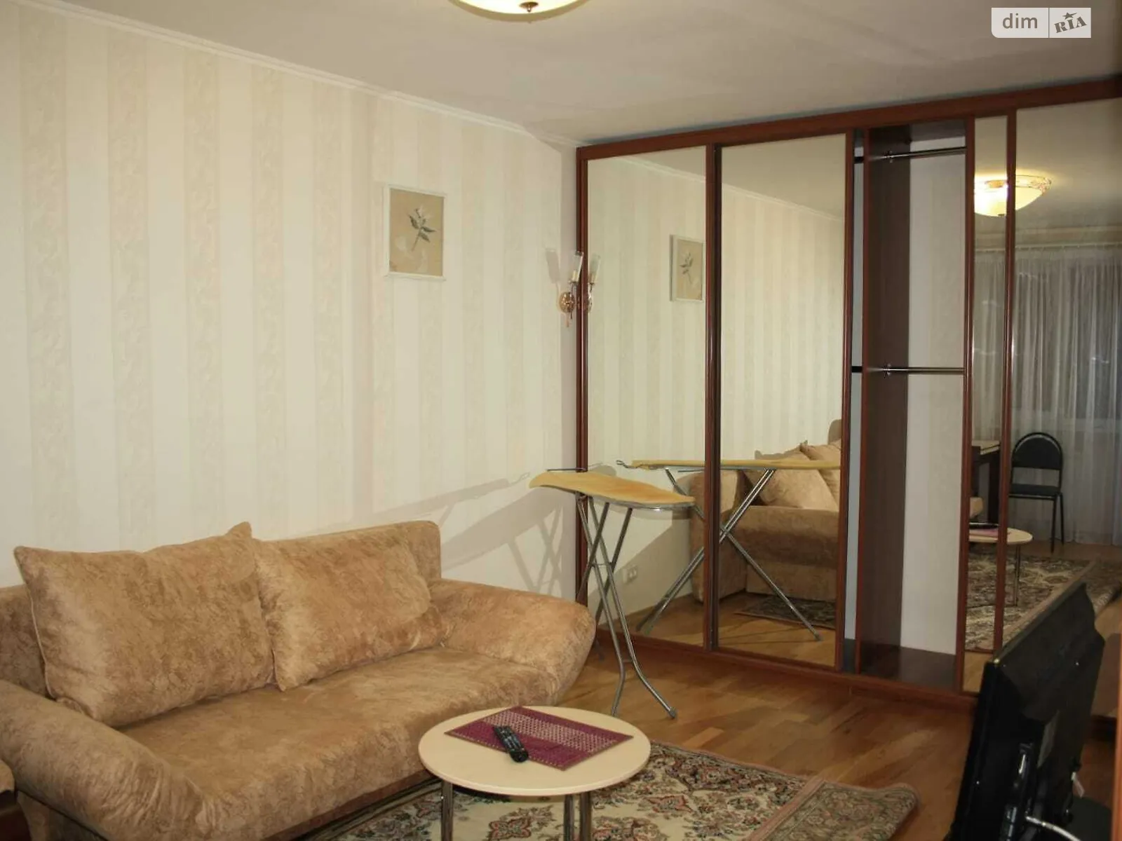 Сдается в аренду 1-комнатная квартира 32 кв. м в Киеве, ул. Деревлянская(Якира), 21 - фото 1