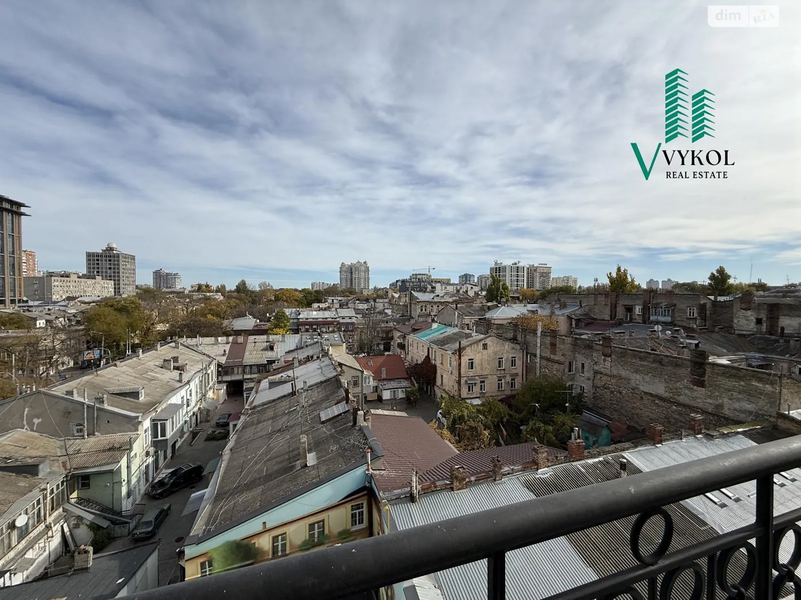 Продається 1-кімнатна квартира 47 кв. м у Одесі, вул. Гімназична, 13 - фото 1