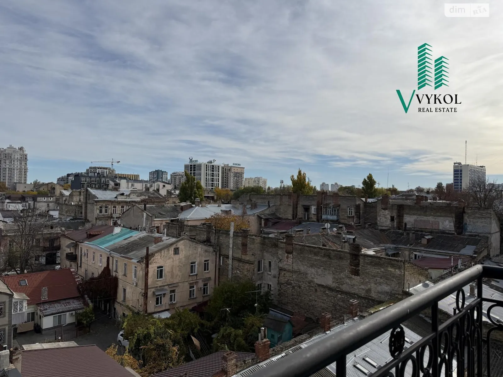 Продається 1-кімнатна квартира 47 кв. м у Одесі, вул. Гімназична, 13 - фото 1