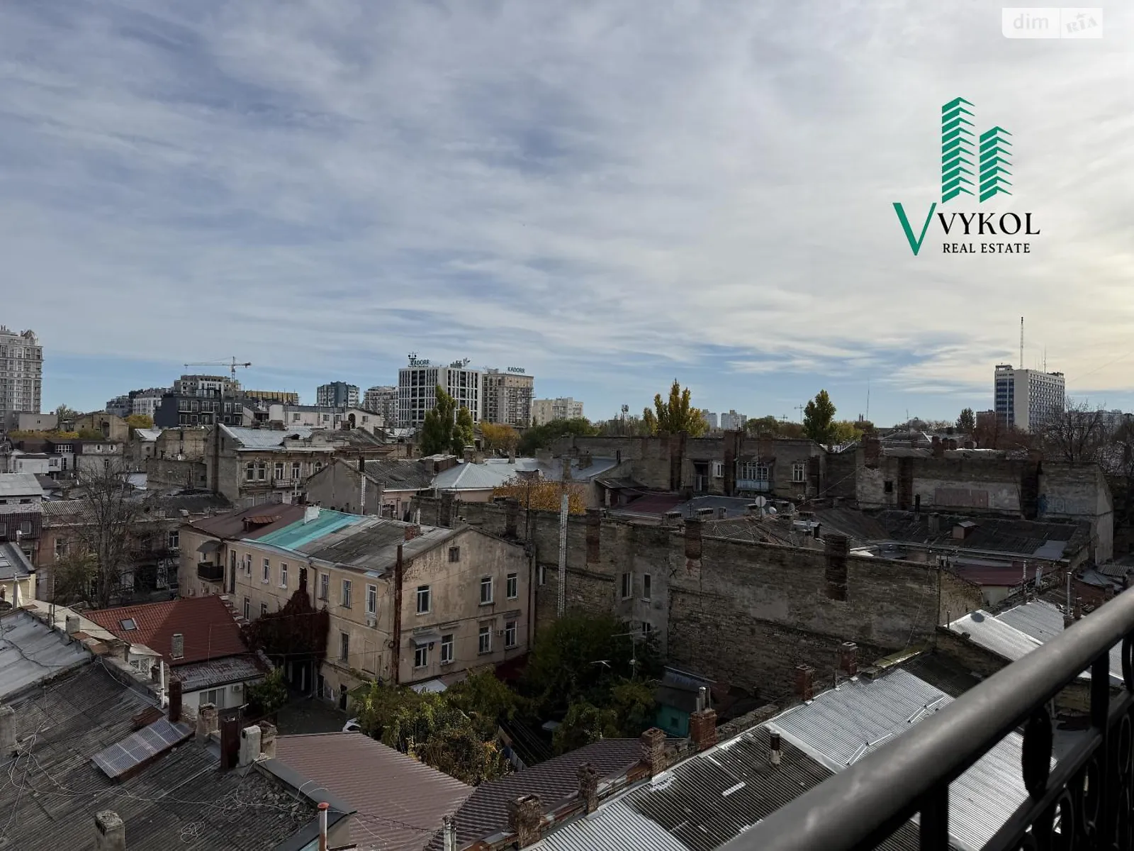 Продається 1-кімнатна квартира 44.5 кв. м у Одесі, вул. Гімназична, 13 - фото 1