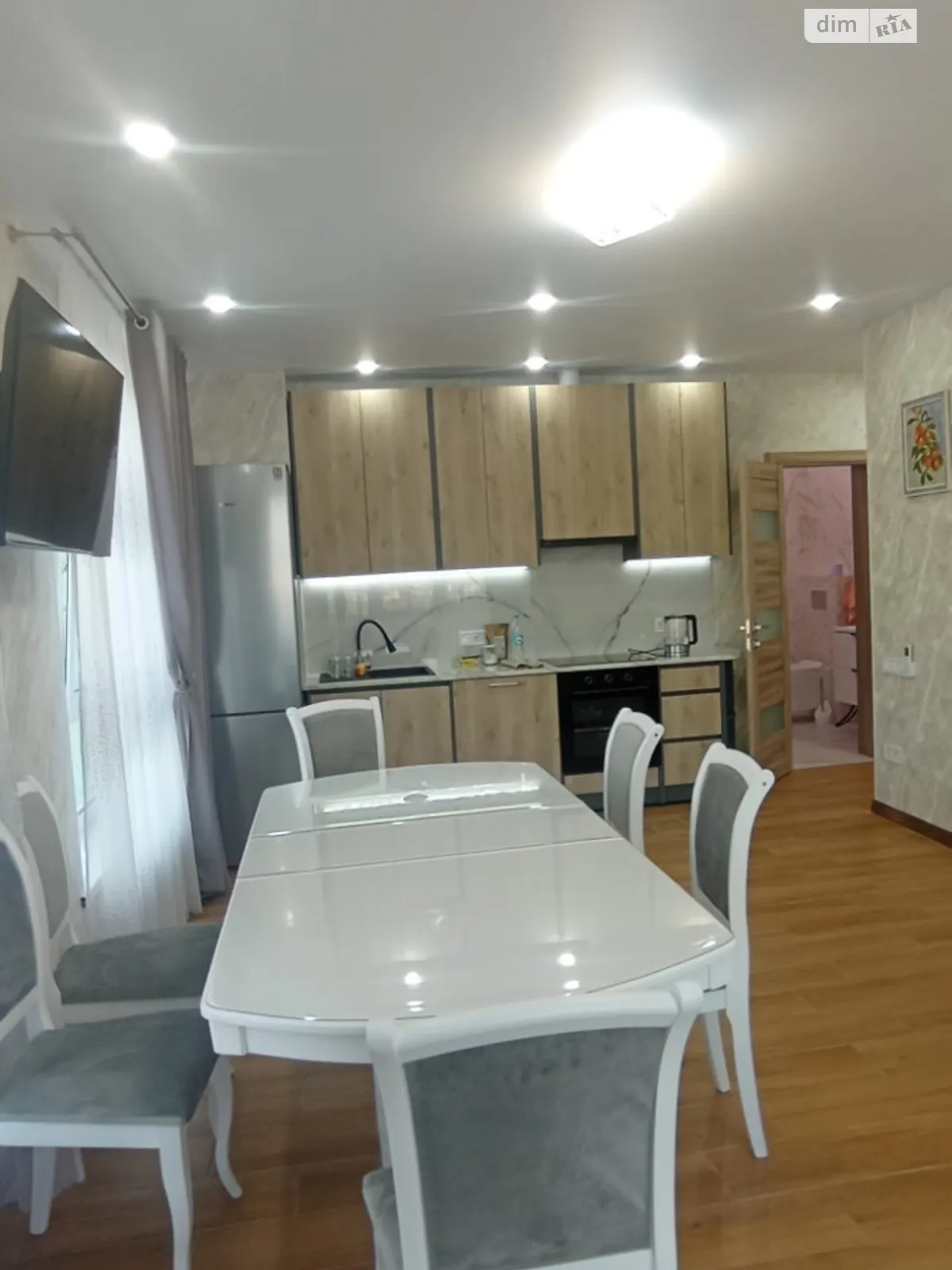 Здається в оренду 1-кімнатна квартира 51 кв. м у Одесі, вул. Марсельська, 60 - фото 1