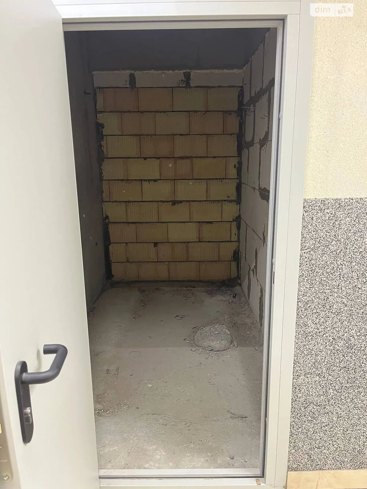 Продається приміщення вільного призначення 4.6 кв. м в 16-поверховій будівлі, цена: 5000 $ - фото 1