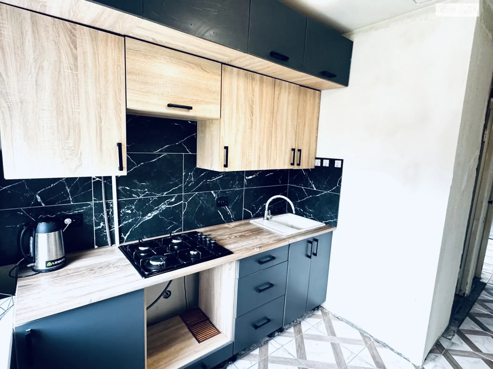 Продається 3-кімнатна квартира 62 кв. м у Кривому Розі, вул. Кропивницького - фото 1