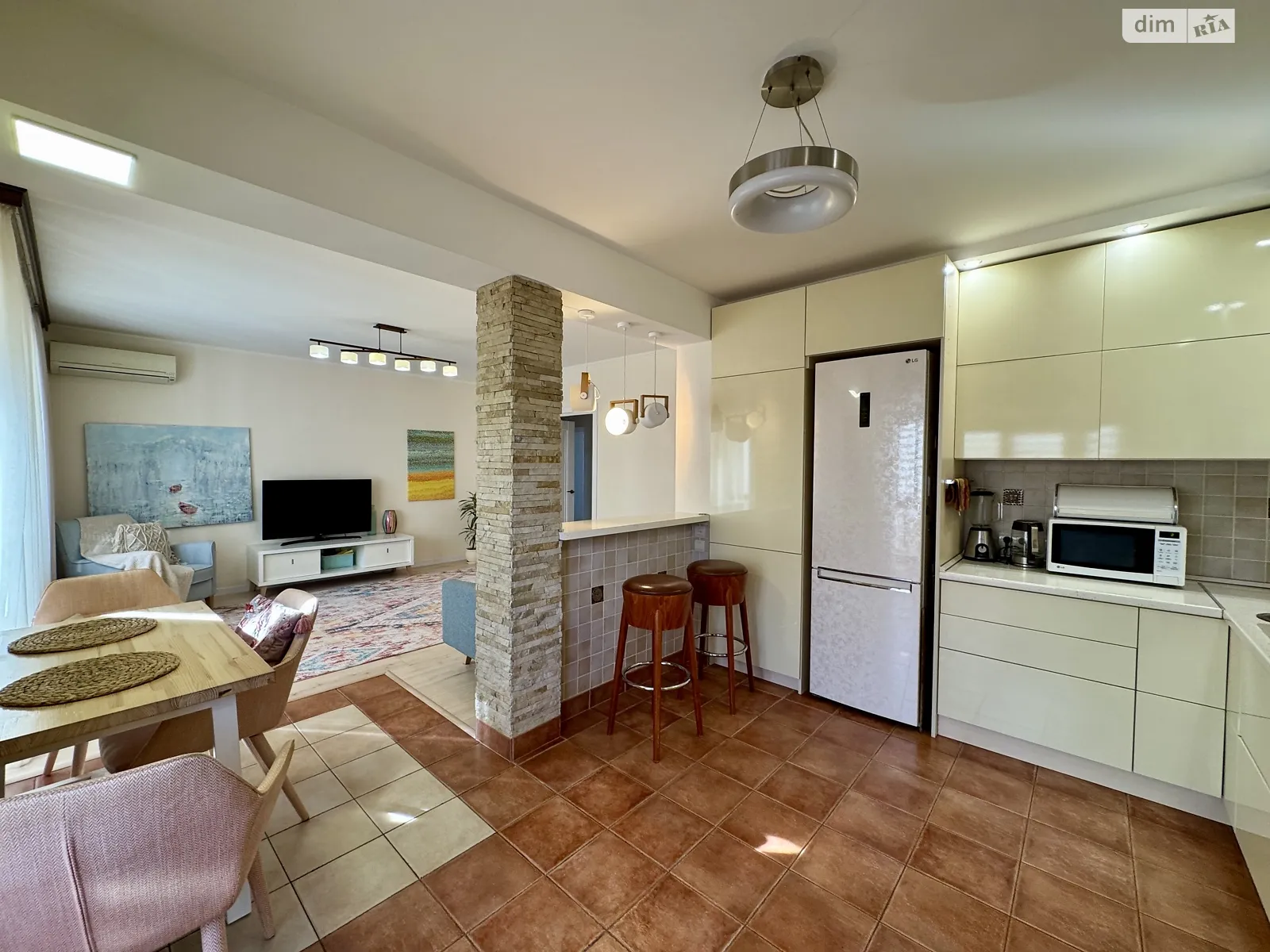 Продається 3-кімнатна квартира 95 кв. м у Хмельницькому, вул. Степана Бандери, 7/1 - фото 1