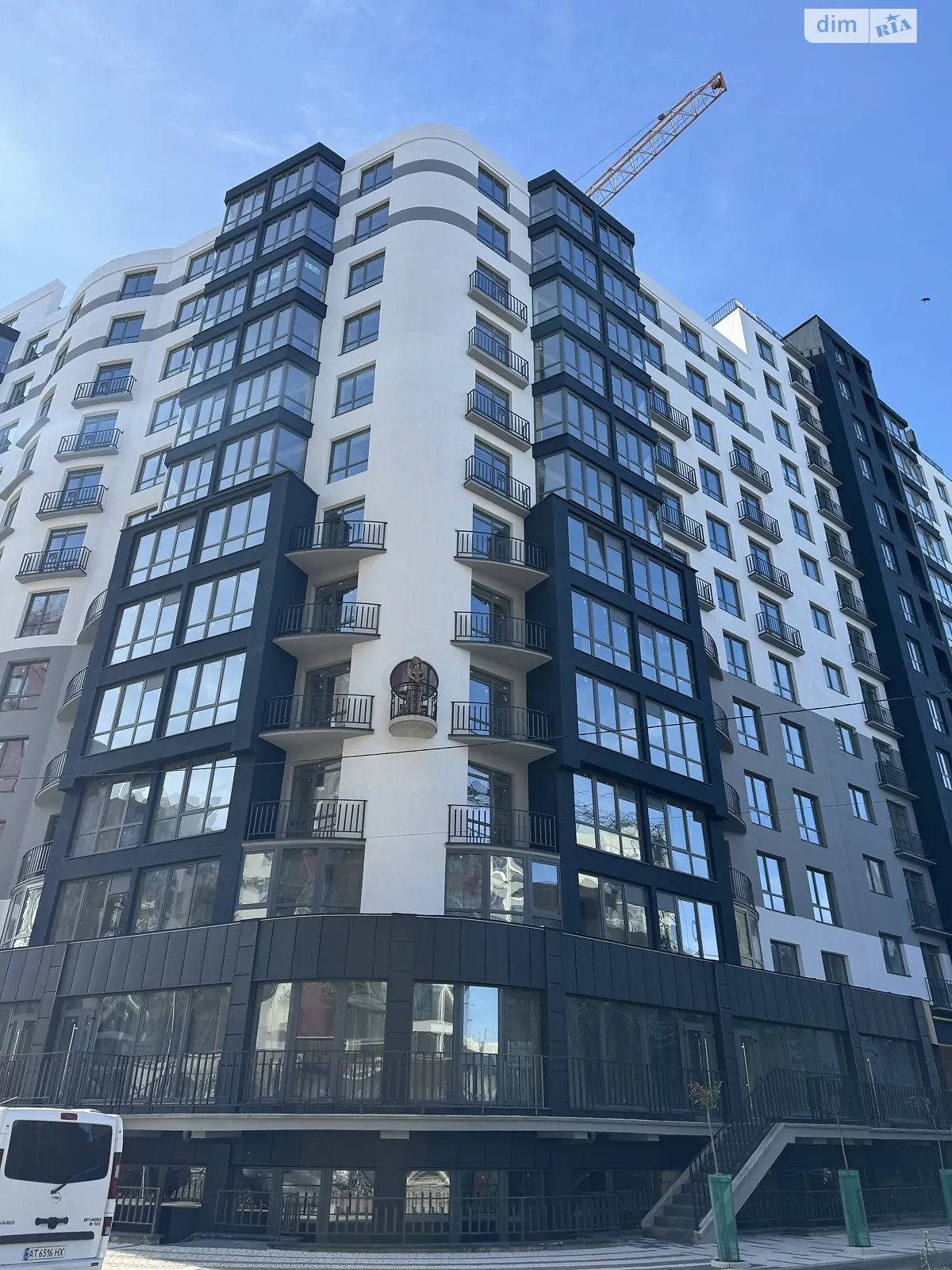 Продається 1-кімнатна квартира 45 кв. м у Івано-Франківську, вул. Княгинин, 44 - фото 1