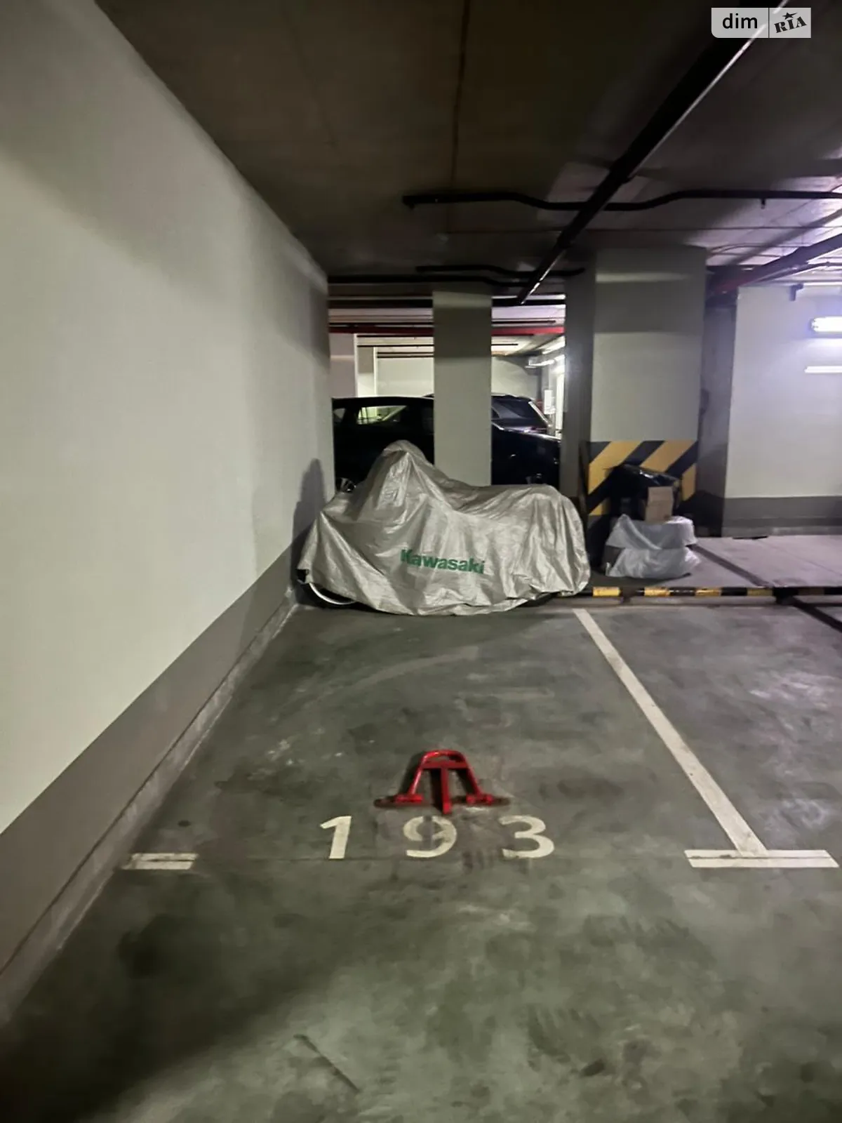 Сдается в аренду подземный паркинг под легковое авто на 10 кв. м, цена: 6600 грн - фото 1