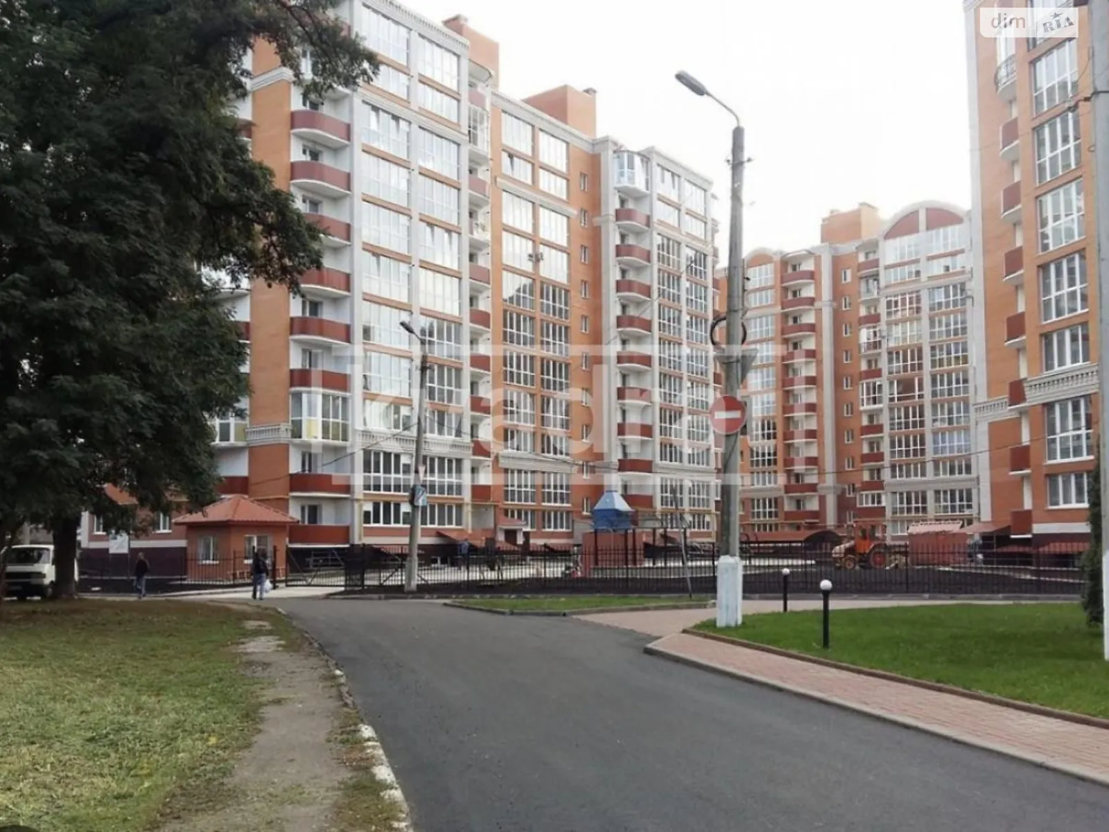 Сдается в аренду 3-комнатная квартира 100 кв. м в, цена: 500 $ - фото 1