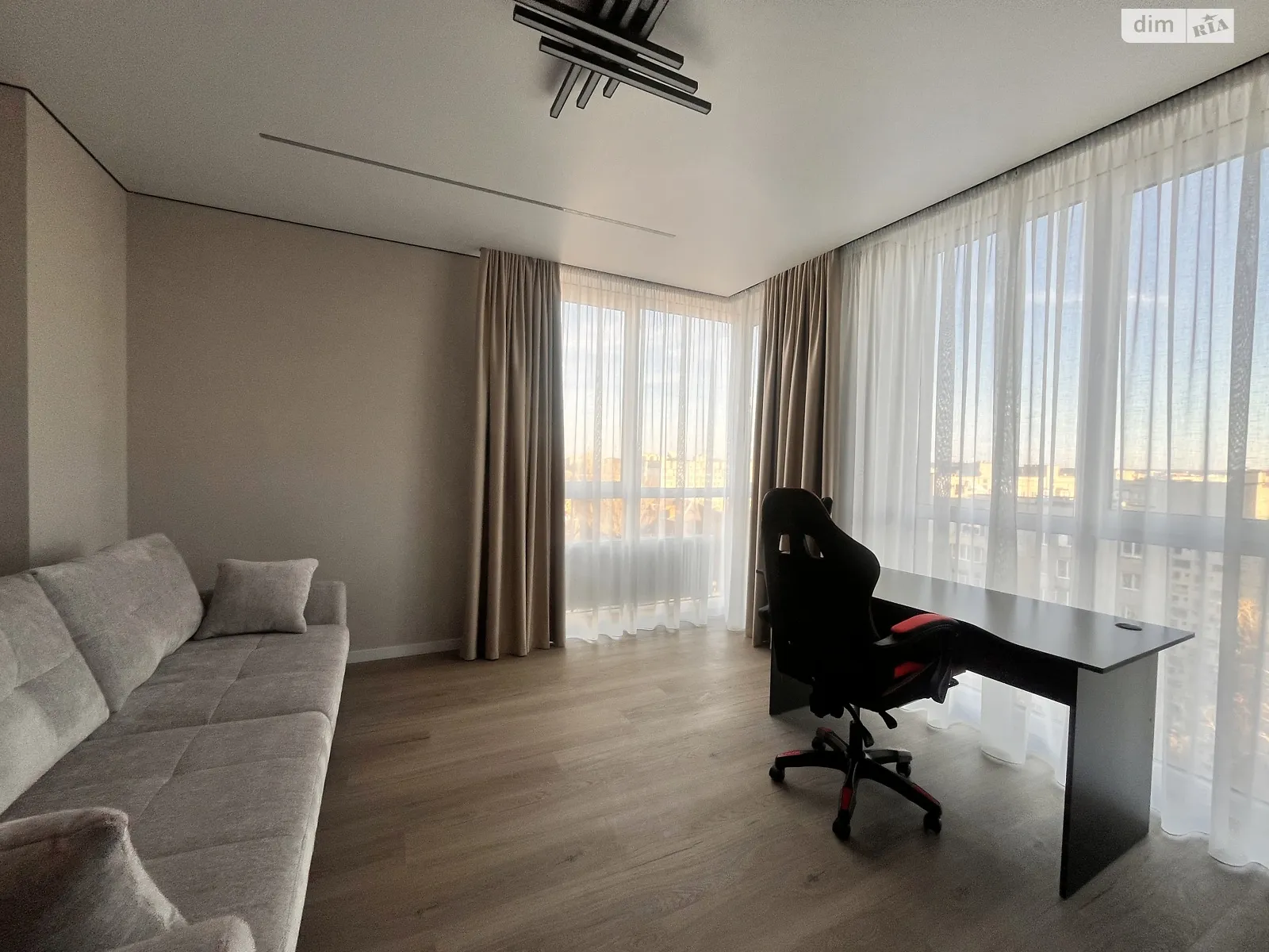 Продается 2-комнатная квартира 60 кв. м в Виннице, ул. Академика Янгеля, 54 - фото 1