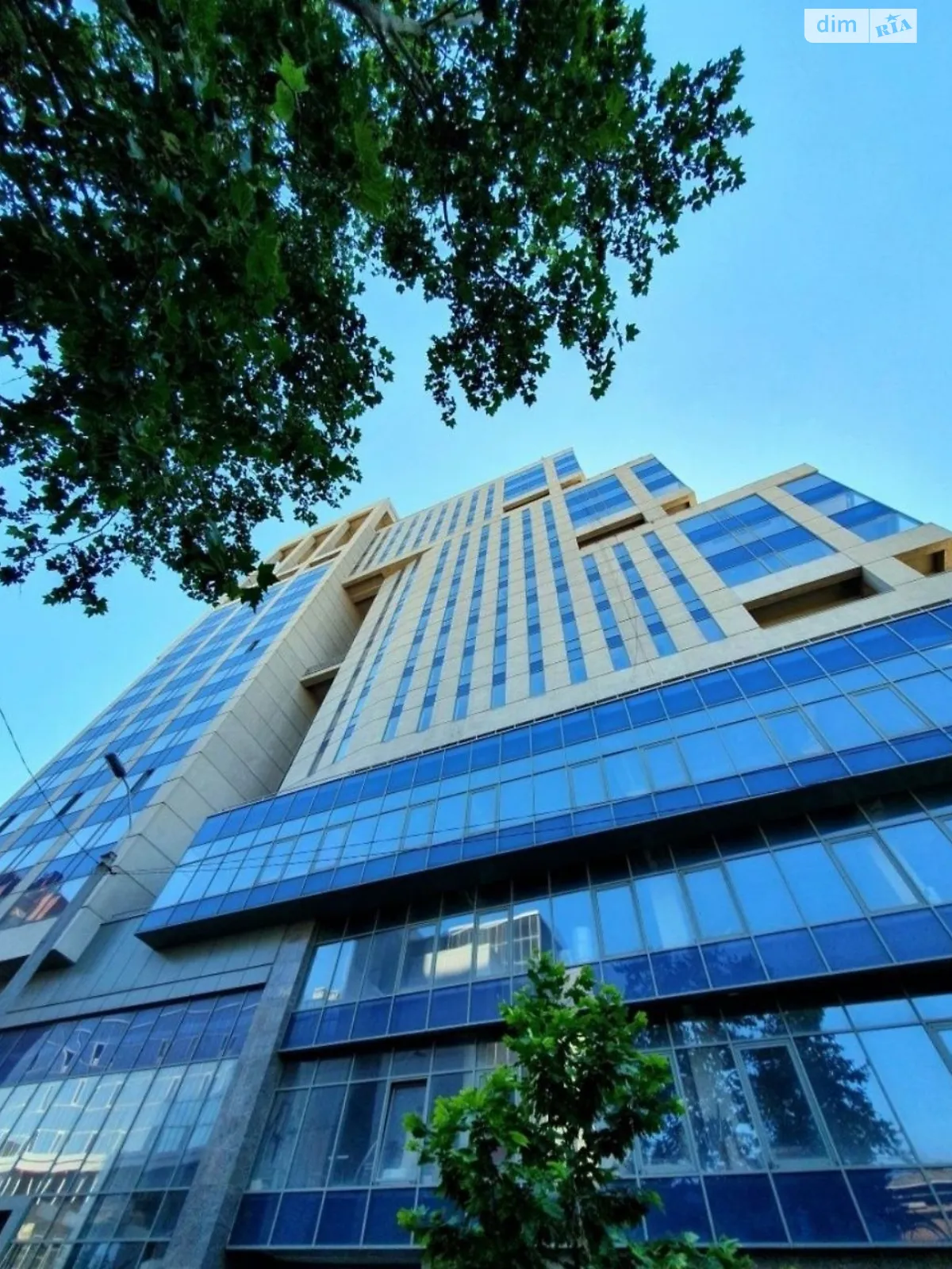 Здається в оренду офіс 150 кв. м в бізнес-центрі, цена: 1200 $ - фото 1