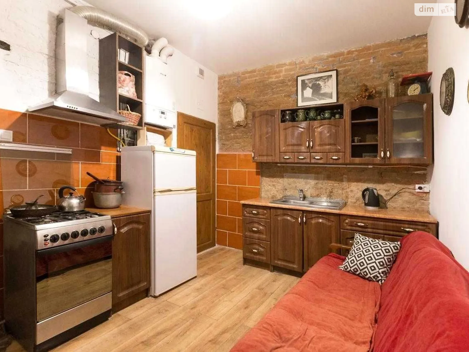 Сдается в аренду 2-комнатная квартира 33 кв. м в Львове, ул. Хорватская, 8 - фото 1