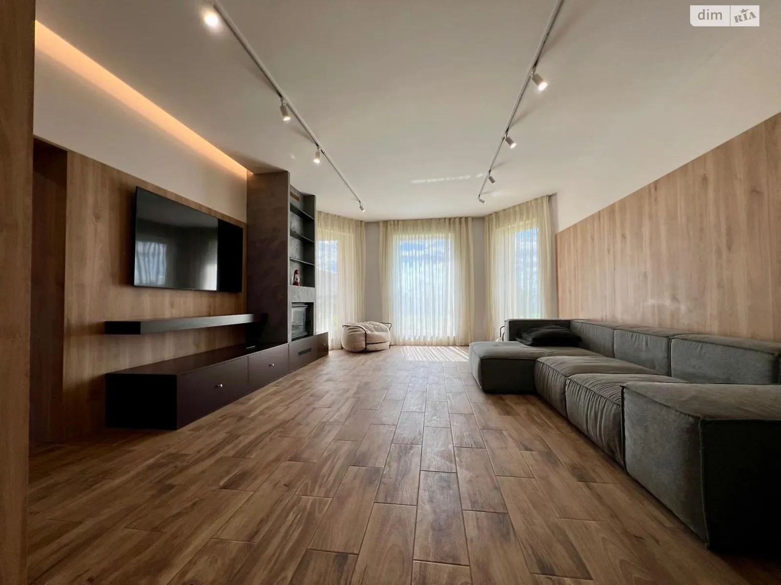 Здається в оренду будинок 2 поверховий 162 кв. м з верандою, цена: 1000 $ - фото 1