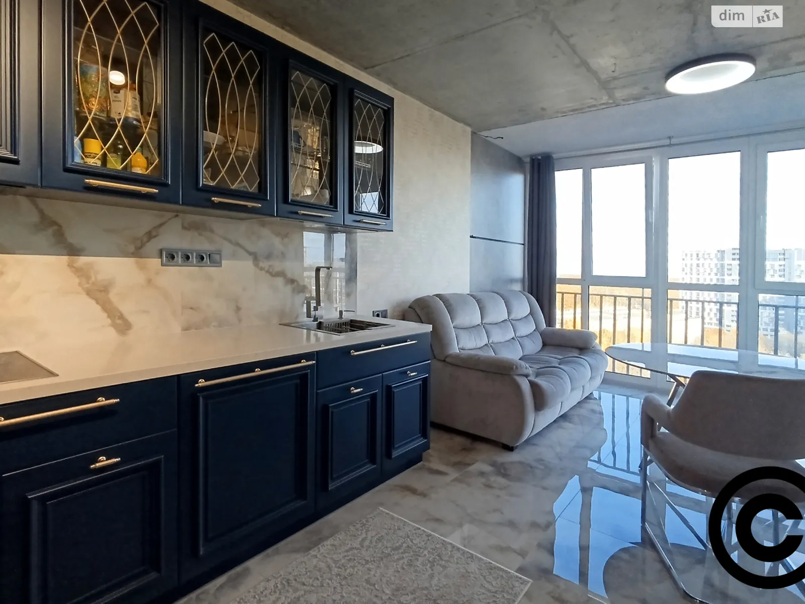 Продается 1-комнатная квартира 44 кв. м в Киеве, ул. Академика Заболотного, 148В - фото 1