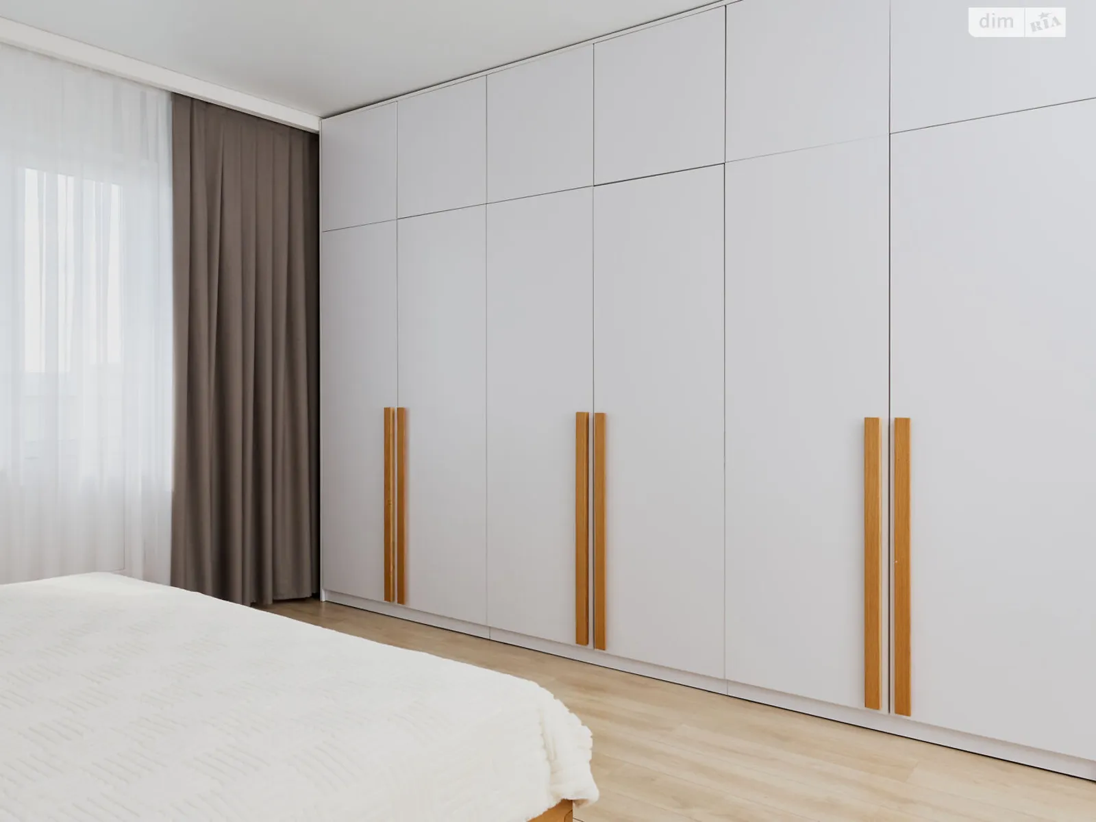 Здається в оренду 3-кімнатна квартира 115 кв. м у Хмельницькому, вул. Лісогринівецька, 18 - фото 1