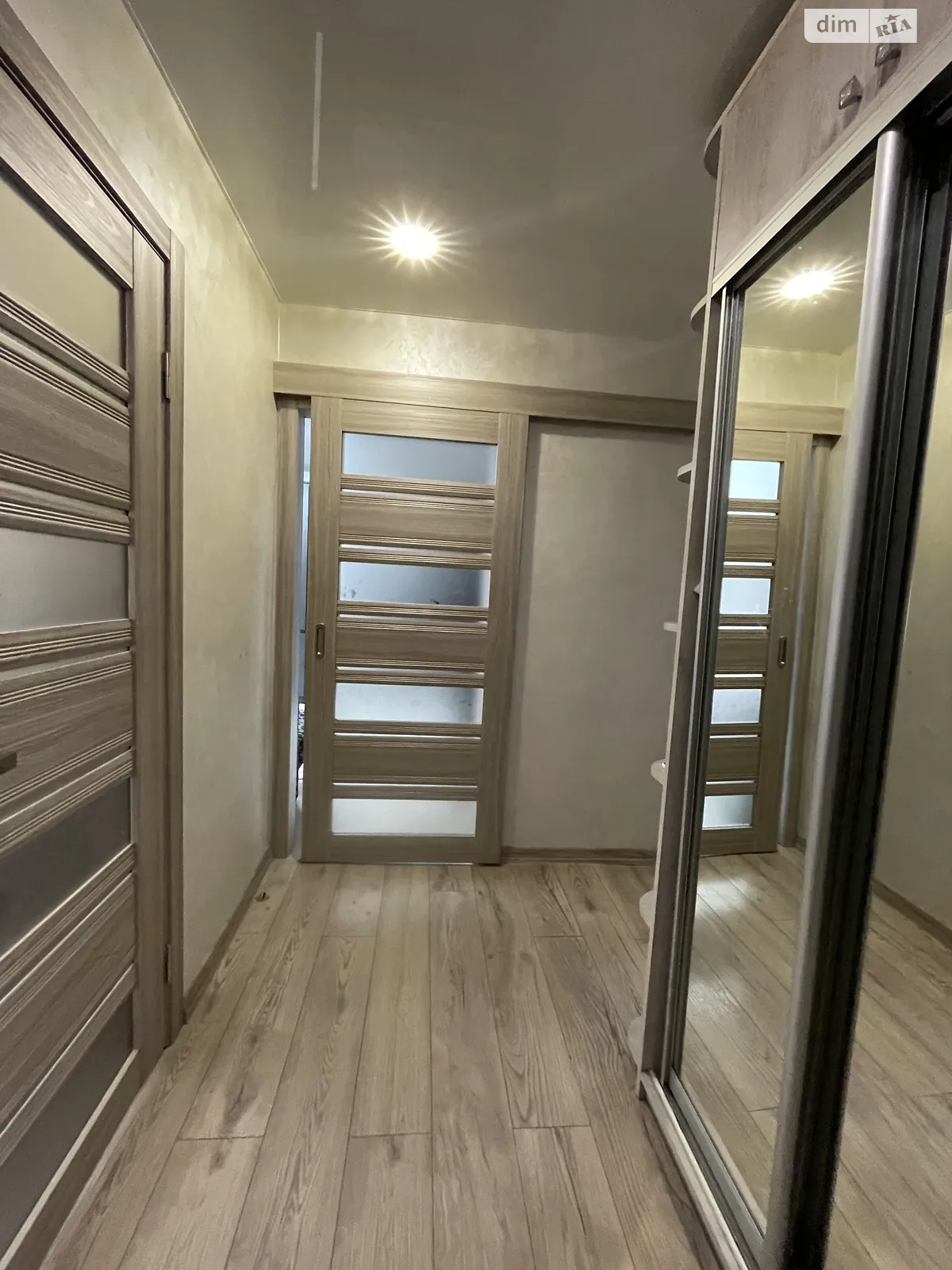 Продается 2-комнатная квартира 50.2 кв. м в Ровно, ул. Киевская, 17 - фото 1