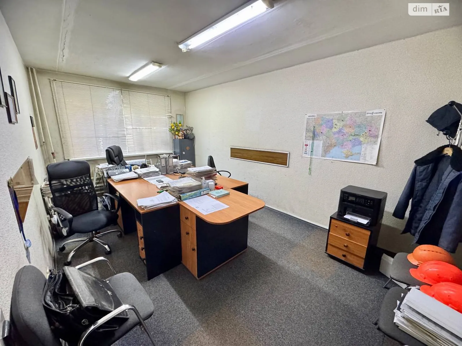 Продається офіс 102 кв. м в бізнес-центрі, цена: 37000 $ - фото 1