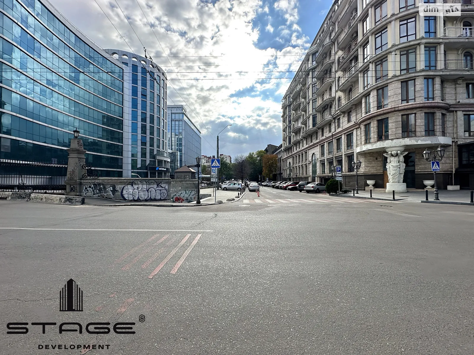 Продается 3-комнатная квартира 129 кв. м в Одессе, ул. Греческая, 5 - фото 1