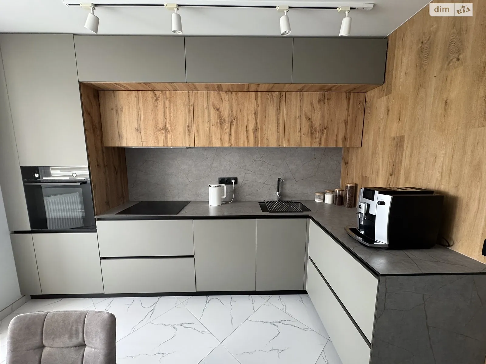 2-кімнатна квартира 56 кв. м у Тернополі, вул. Польового Омеляна - фото 1