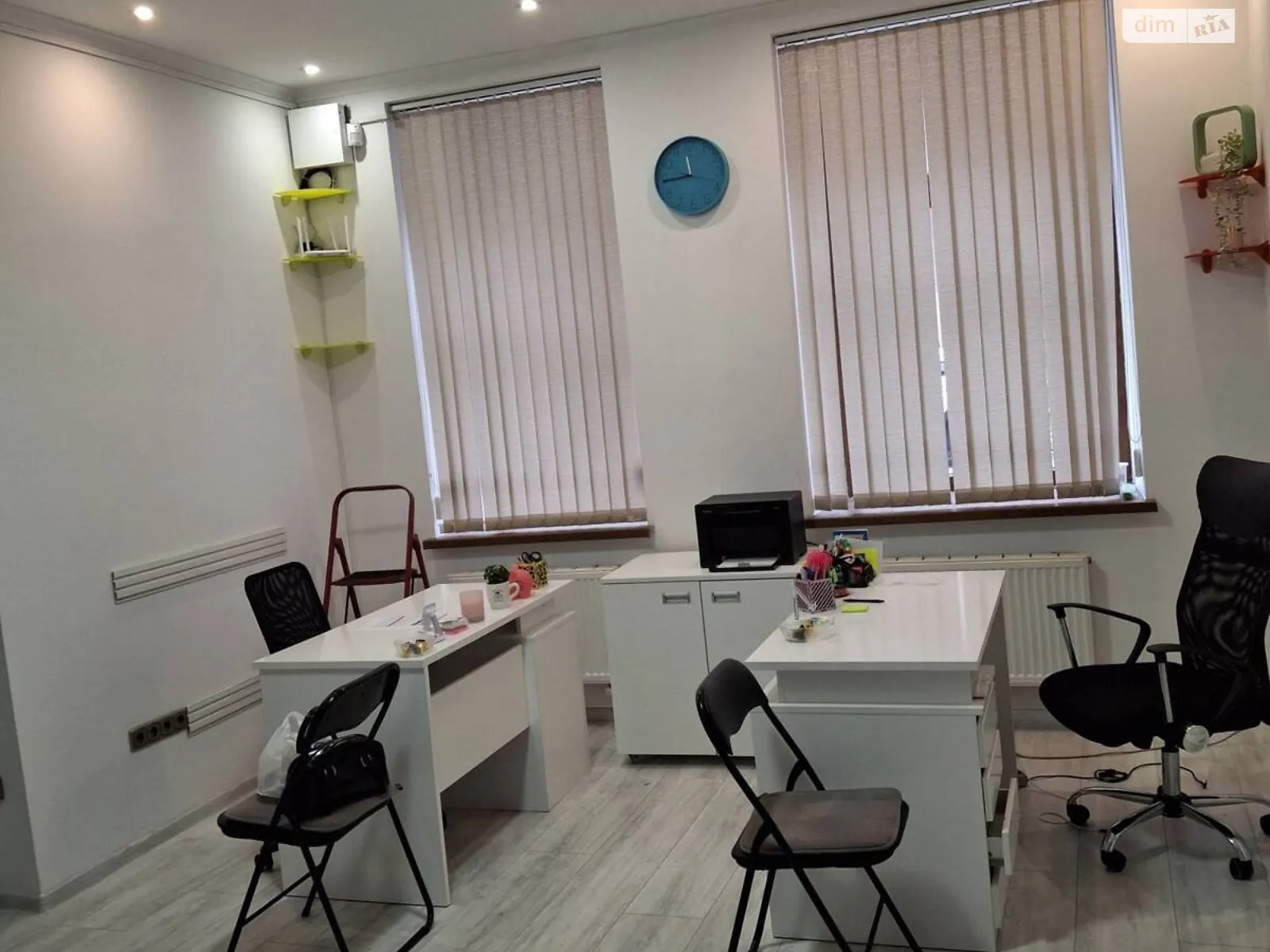 Сдается в аренду офис 25 кв. м в бизнес-центре, цена: 10000 грн - фото 1