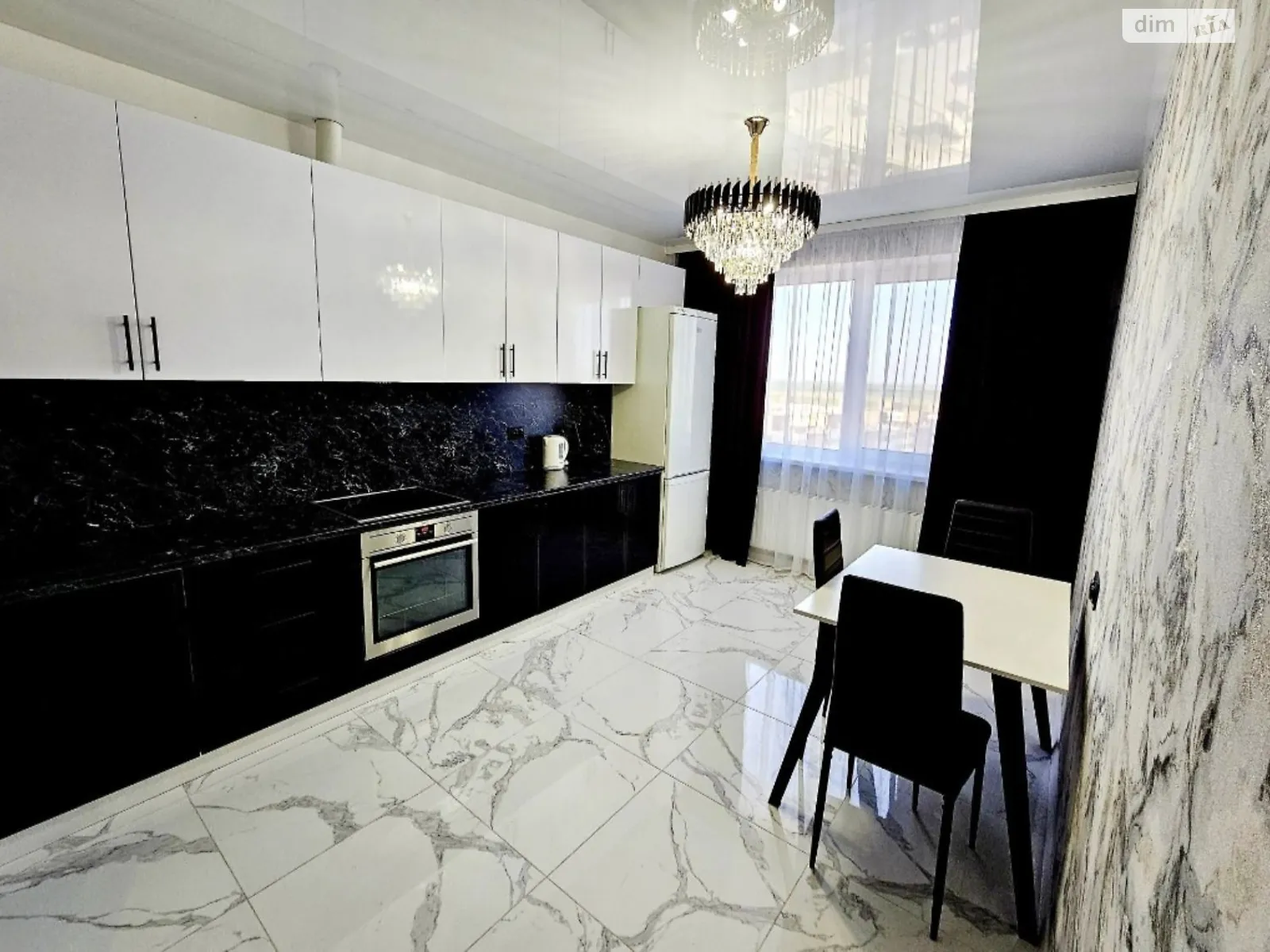 Здається в оренду 1-кімнатна квартира 42 кв. м у Одесі, вул. Академіка Сахарова, 3Е - фото 1