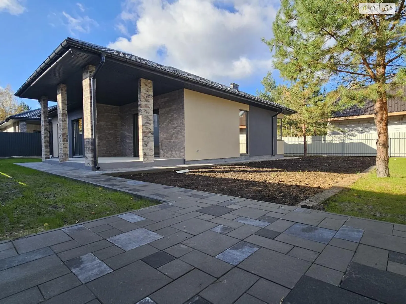 Продається одноповерховий будинок 128 кв. м з садом, цена: 145000 $ - фото 1