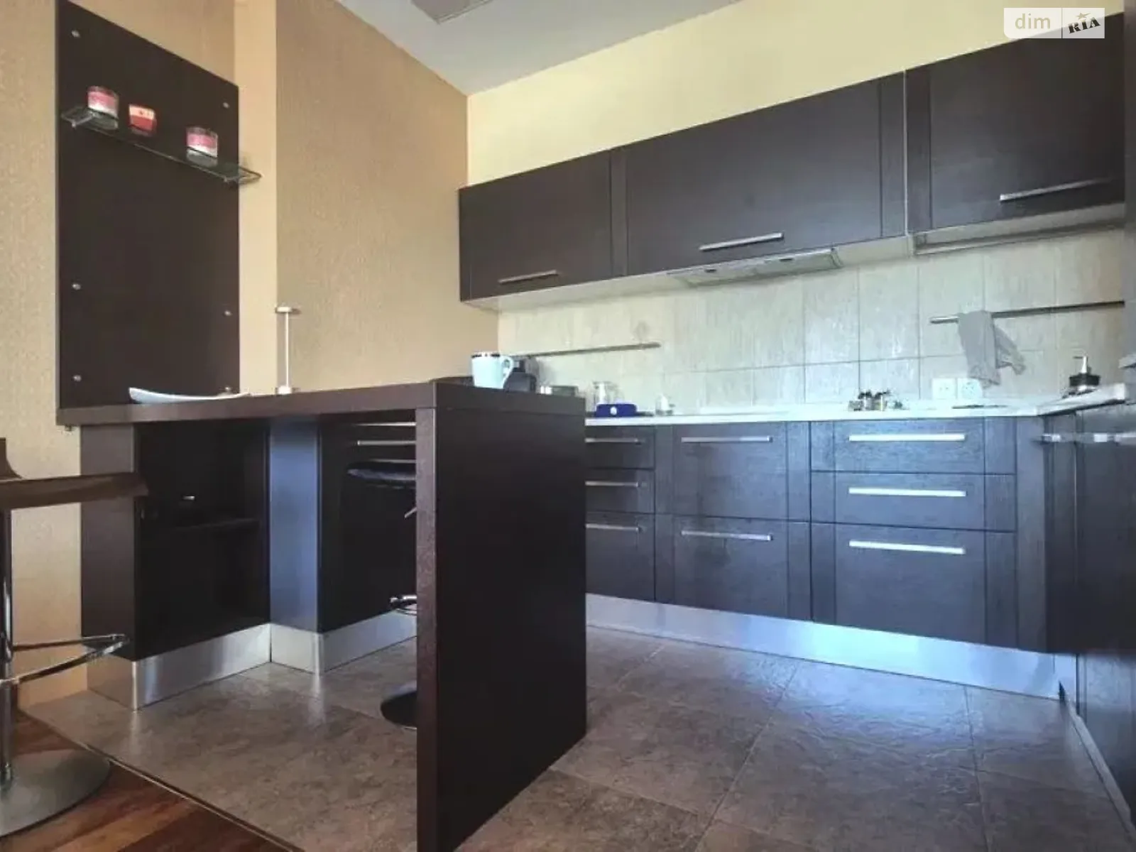 Сдается в аренду 2-комнатная квартира 110 кв. м в Одессе, ул. Уютная - фото 1