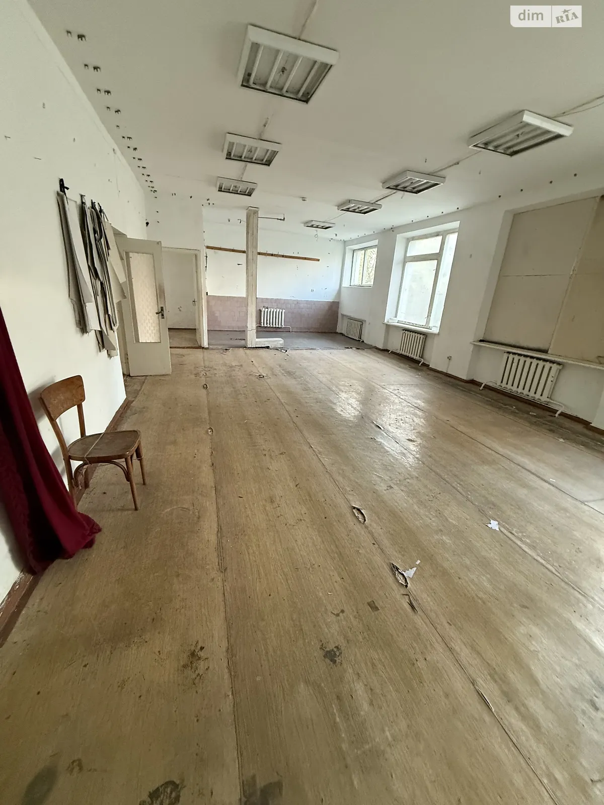 Здається в оренду приміщення вільного призначення 172 кв. м в 3-поверховій будівлі, цена: 24080 грн - фото 1