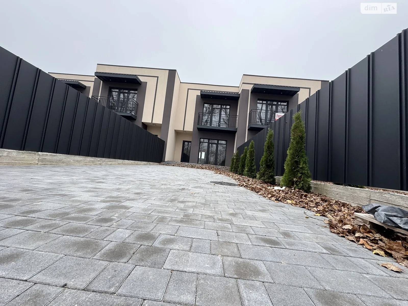 Продается дом на 2 этажа 115 кв. м с верандой, цена: 65000 $ - фото 1