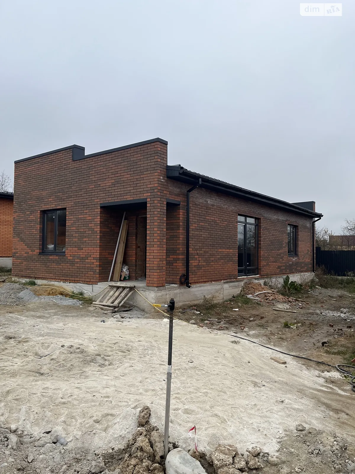 Продается одноэтажный дом 80 кв. м с садом, цена: 79000 $ - фото 1