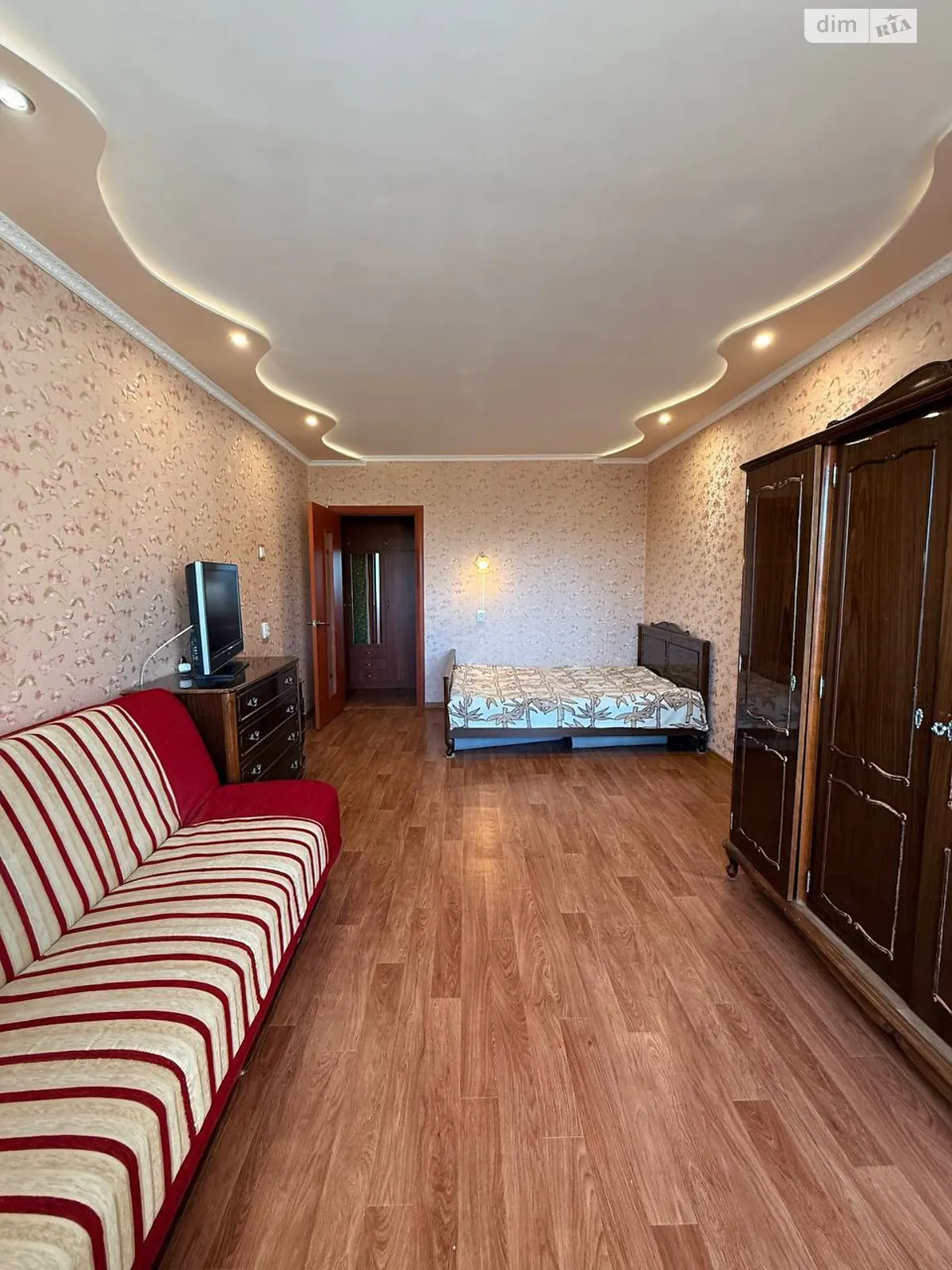 Продается 1-комнатная квартира 42.3 кв. м в Николаеве - фото 1