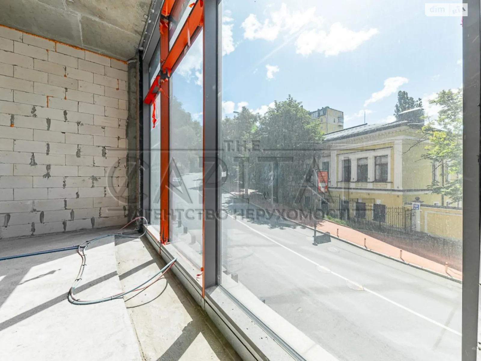 Сдается в аренду помещения свободного назначения 312.6 кв. м в 14-этажном здании, цена: 10000 $ - фото 1