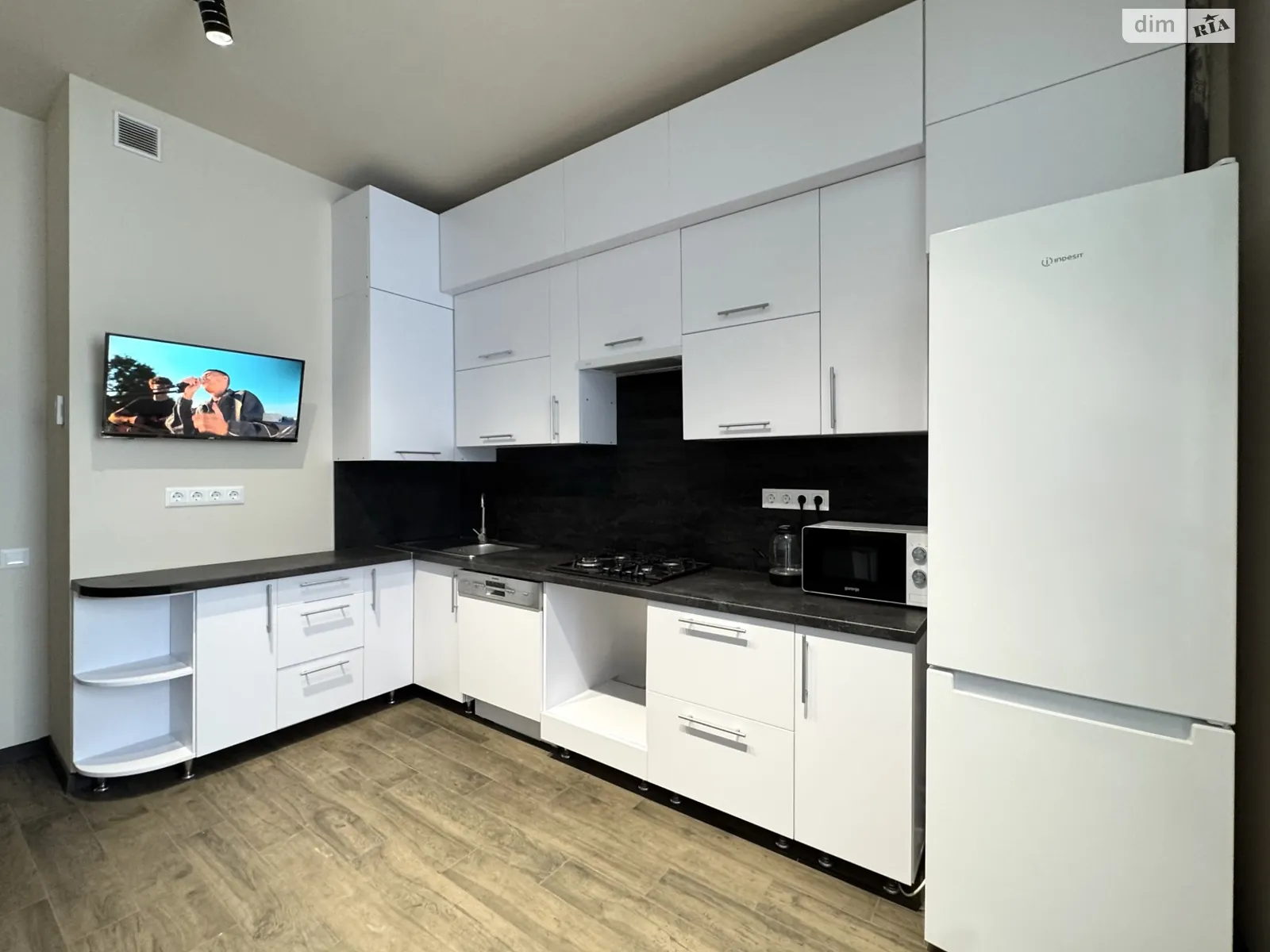 Здається в оренду 1-кімнатна квартира 52 кв. м у Львові, вул. Ковалика Професора, 1 - фото 1