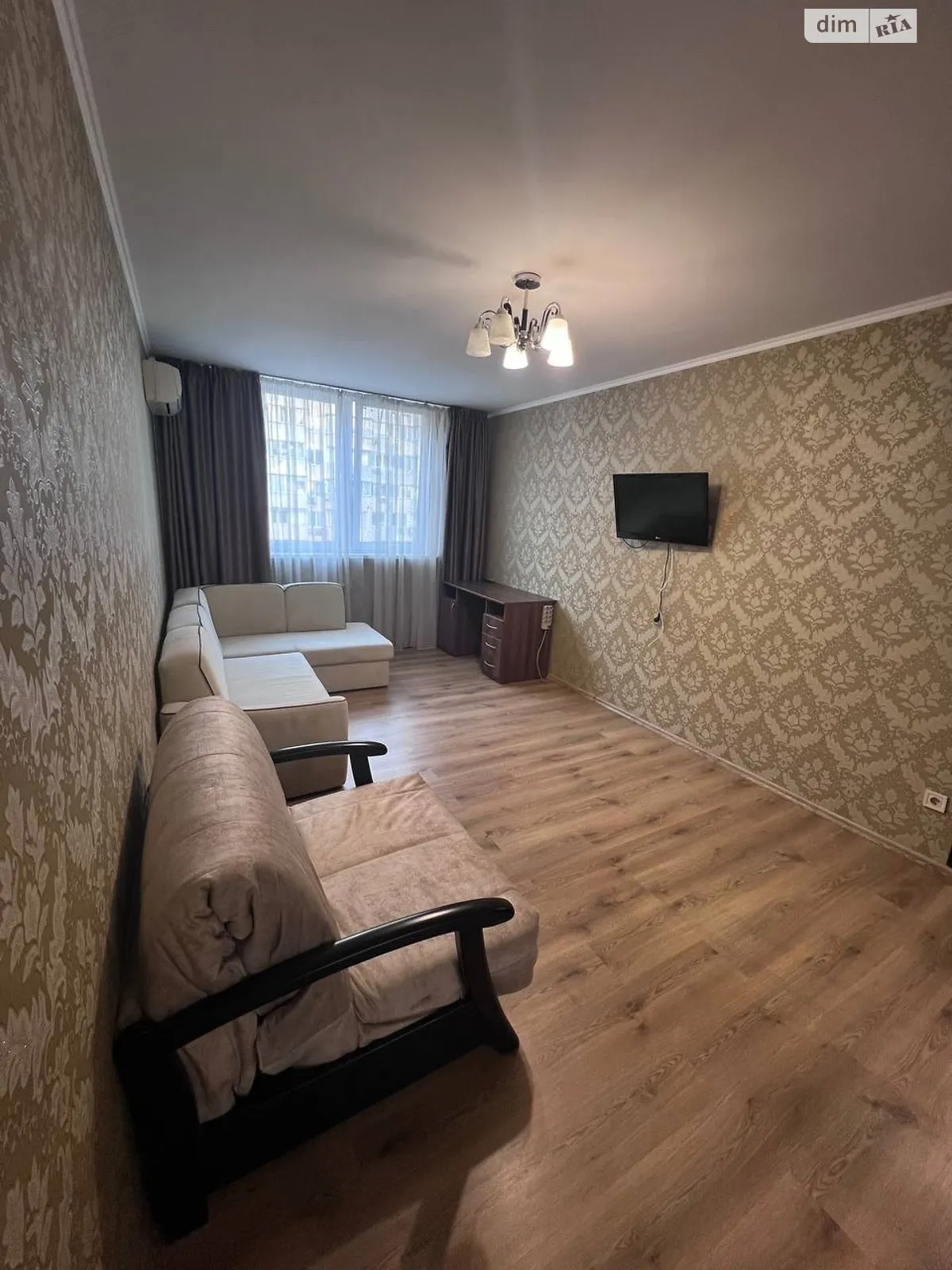 Сдается в аренду 1-комнатная квартира 42 кв. м в Одессе, мас. Радужный, 15/3 - фото 1