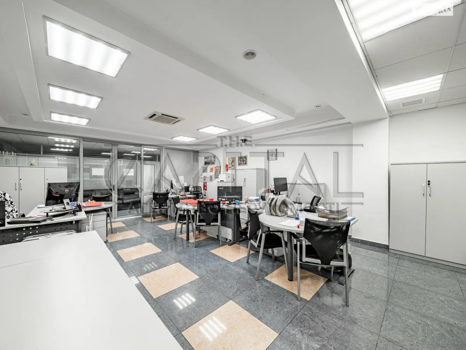 Продається офіс 708.1 кв. м в бізнес-центрі, цена: 870000 $ - фото 1