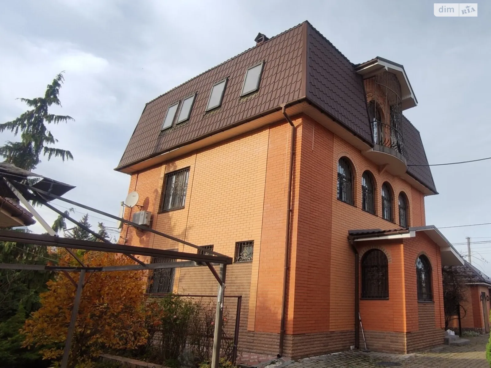 Здається в оренду будинок 2 поверховий 160 кв. м з верандою, цена: 1200 $ - фото 1