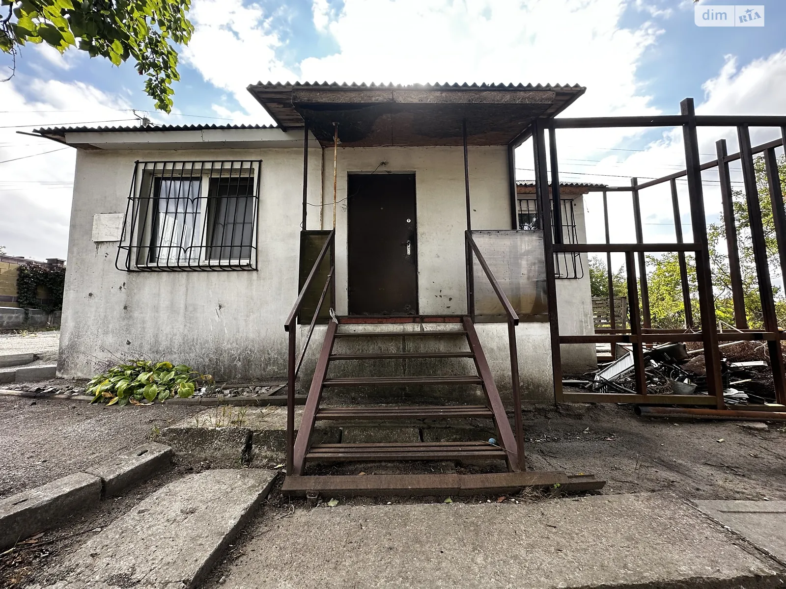 Продается одноэтажный дом 70 кв. м с гаражом, цена: 15000 $ - фото 1