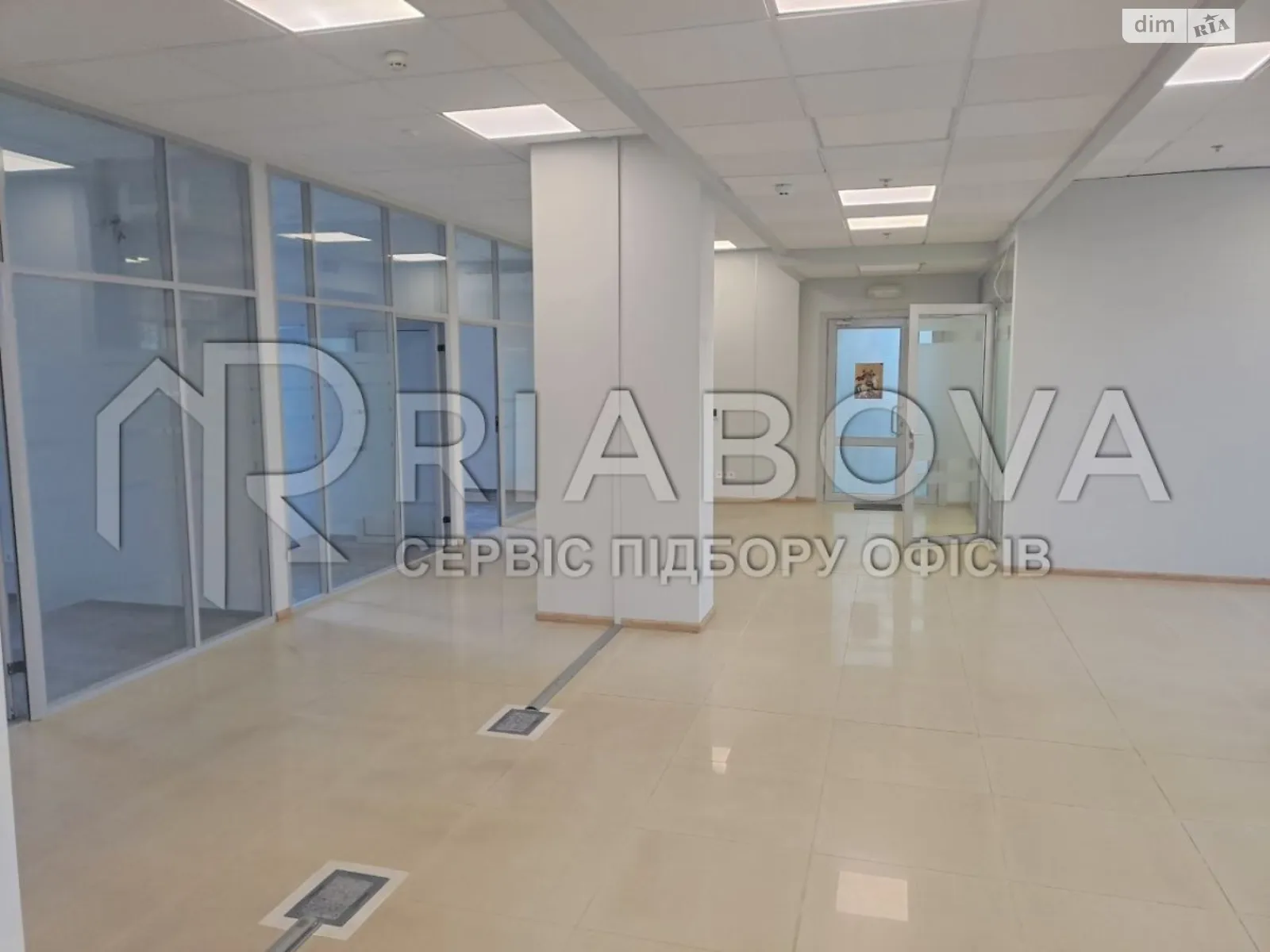 Сдается в аренду офис 179.9 кв. м в бизнес-центре, цена: 87251 грн - фото 1