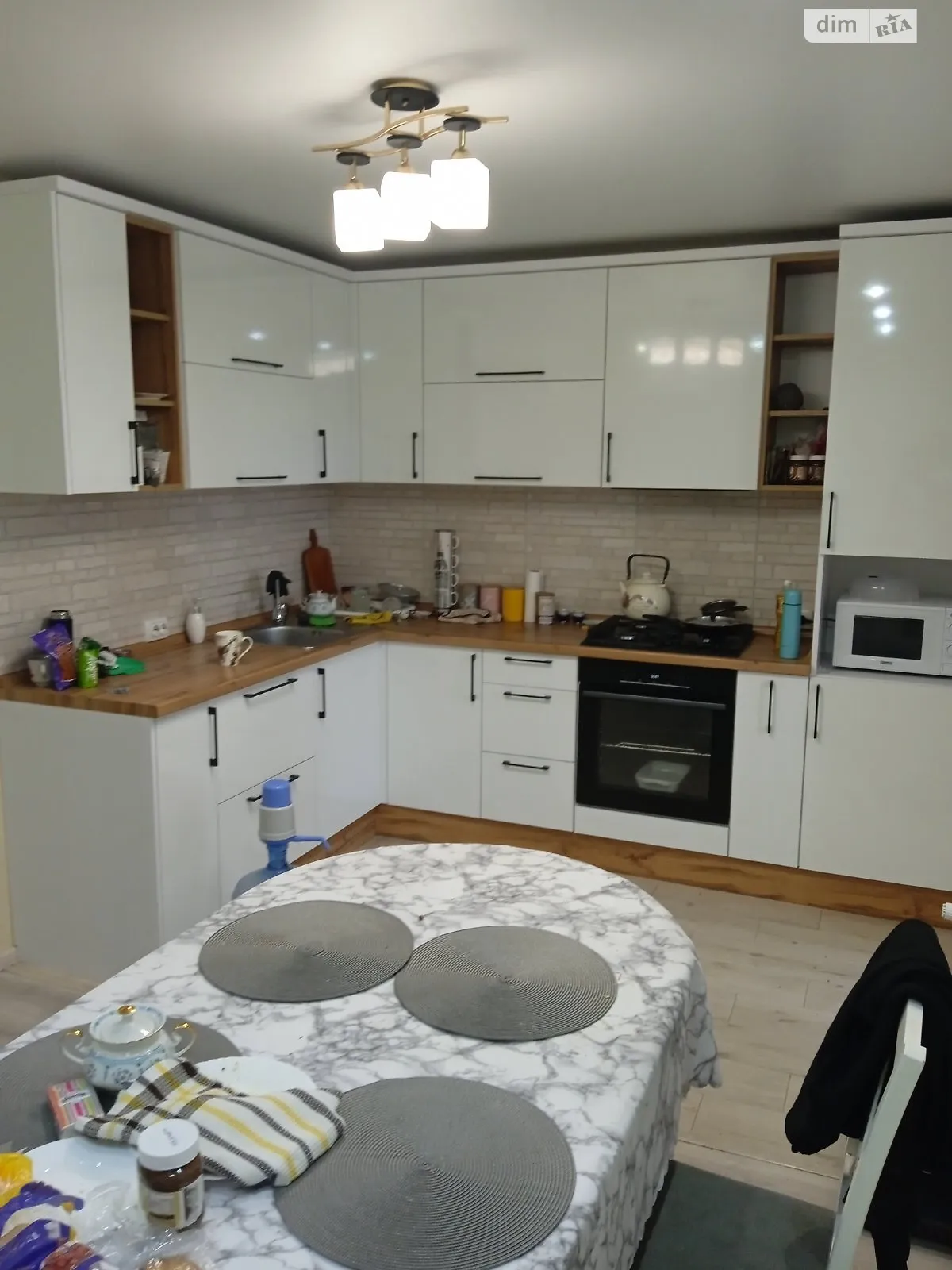 1-кімнатна квартира 42 кв. м у Тернополі, просп. Злуки - фото 1