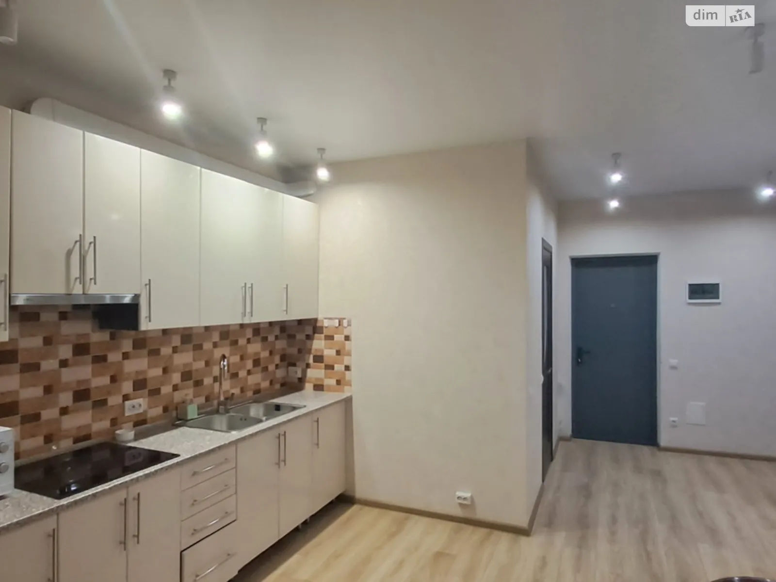 Сдается в аренду 1-комнатная квартира 41 кв. м в Киеве, ул. Исмаила Гаспринского(Сормовская), 3/2 - фото 1