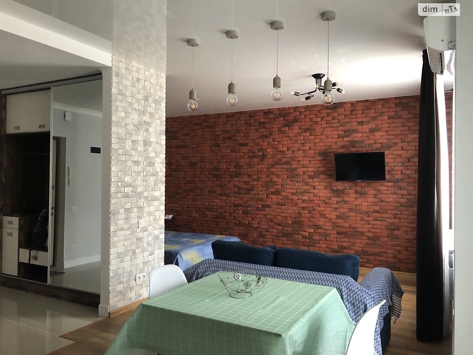 Сдается в аренду 1-комнатная квартира 42 кв. м в Одессе, мас. Радужный, 23 - фото 1