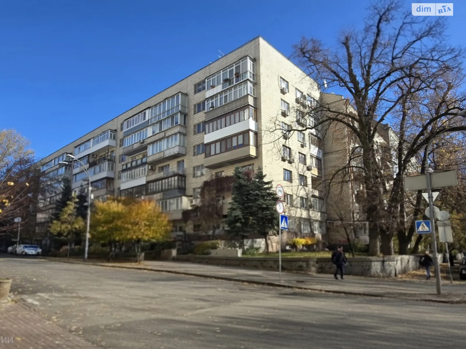 Продается 3-комнатная квартира 100 кв. м в Киеве, ул. Шелковичная, 29 - фото 1
